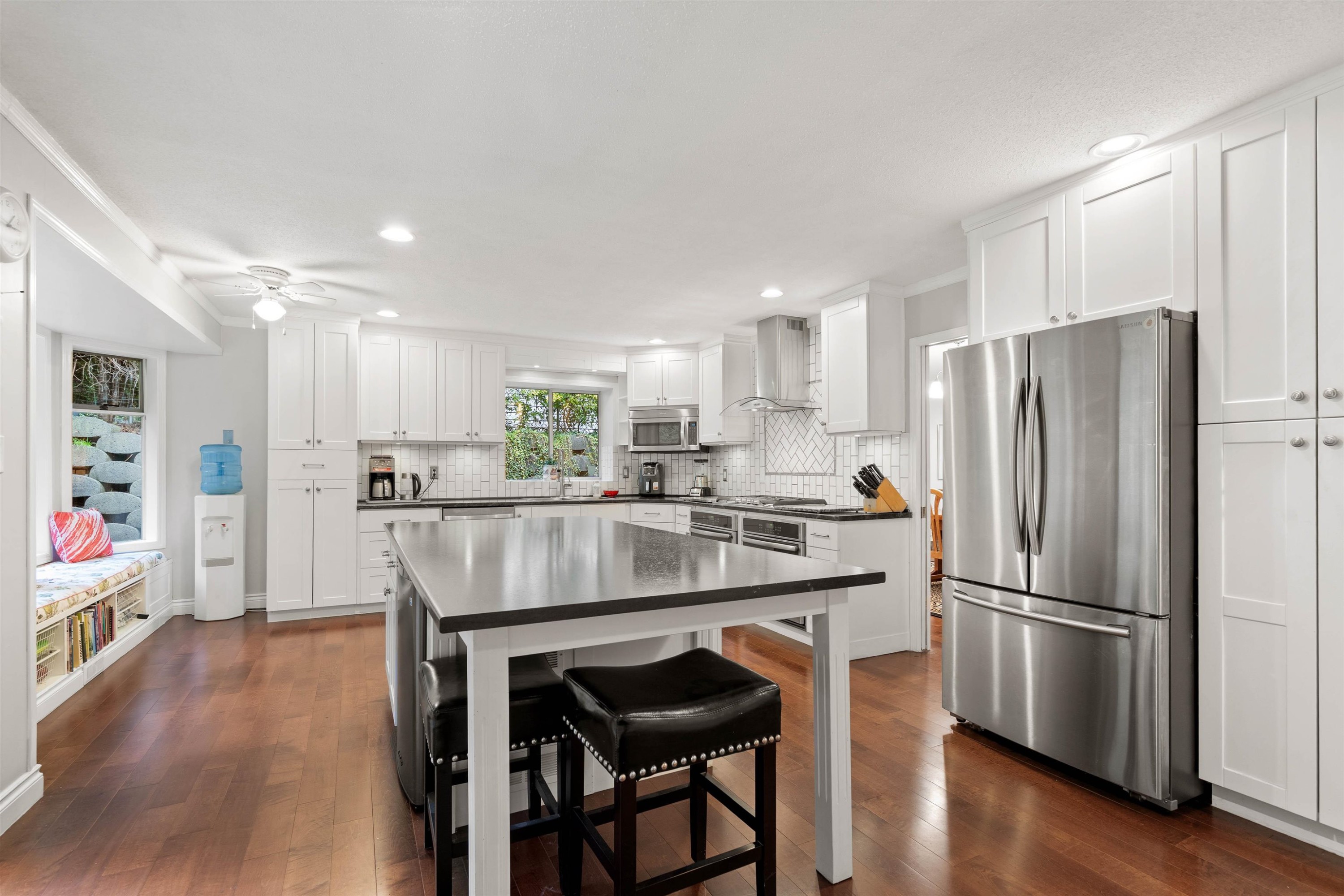 









5102


219a

Street,
Langley,




BC
V3A 8P8

