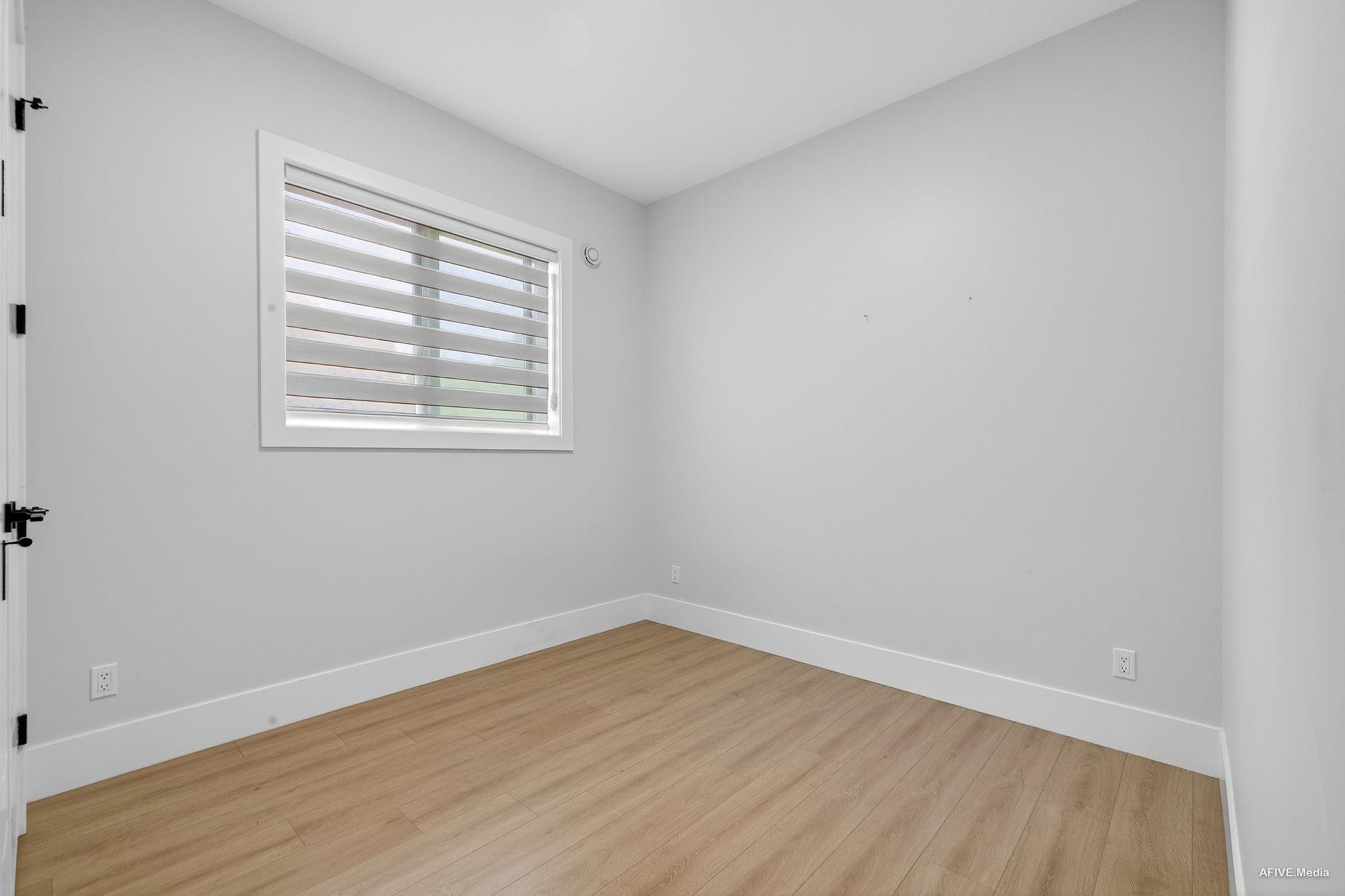 









15363


94

Avenue,
Surrey,




BC
V3R 1E2


