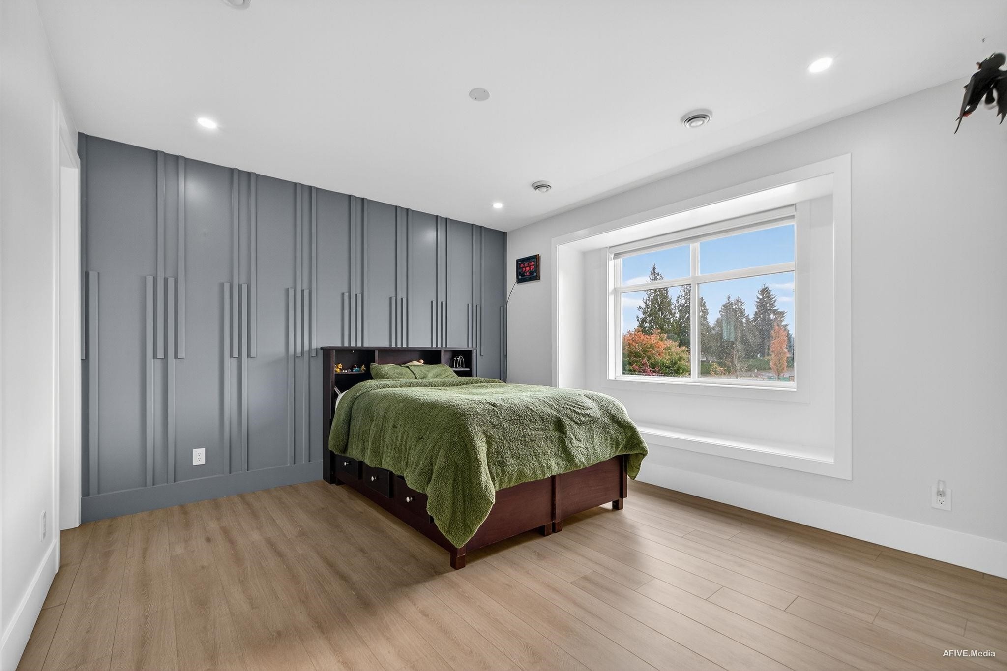 









15363


94

Avenue,
Surrey,




BC
V3R 1E2

