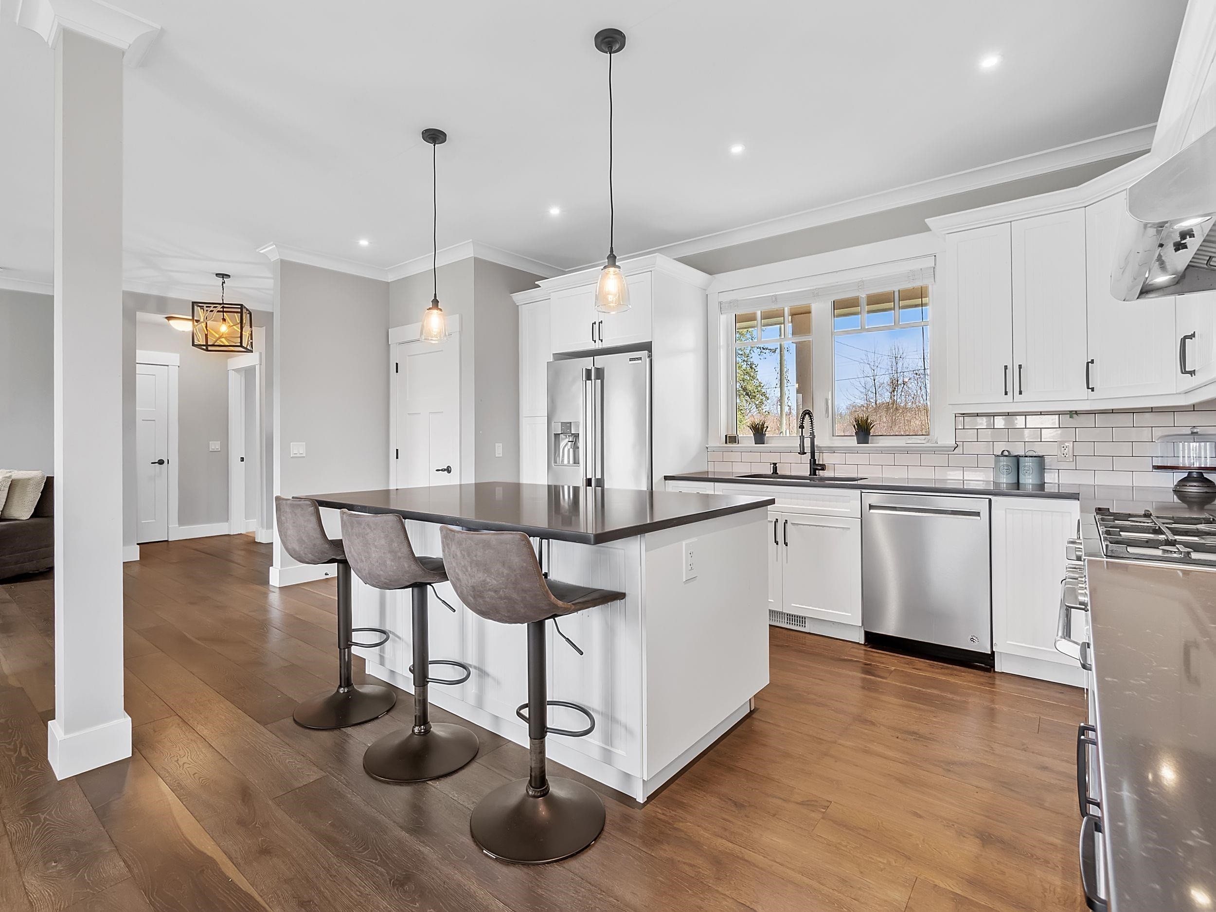 









5721


224

Street,
Langley,




BC
V2Y 2M1

