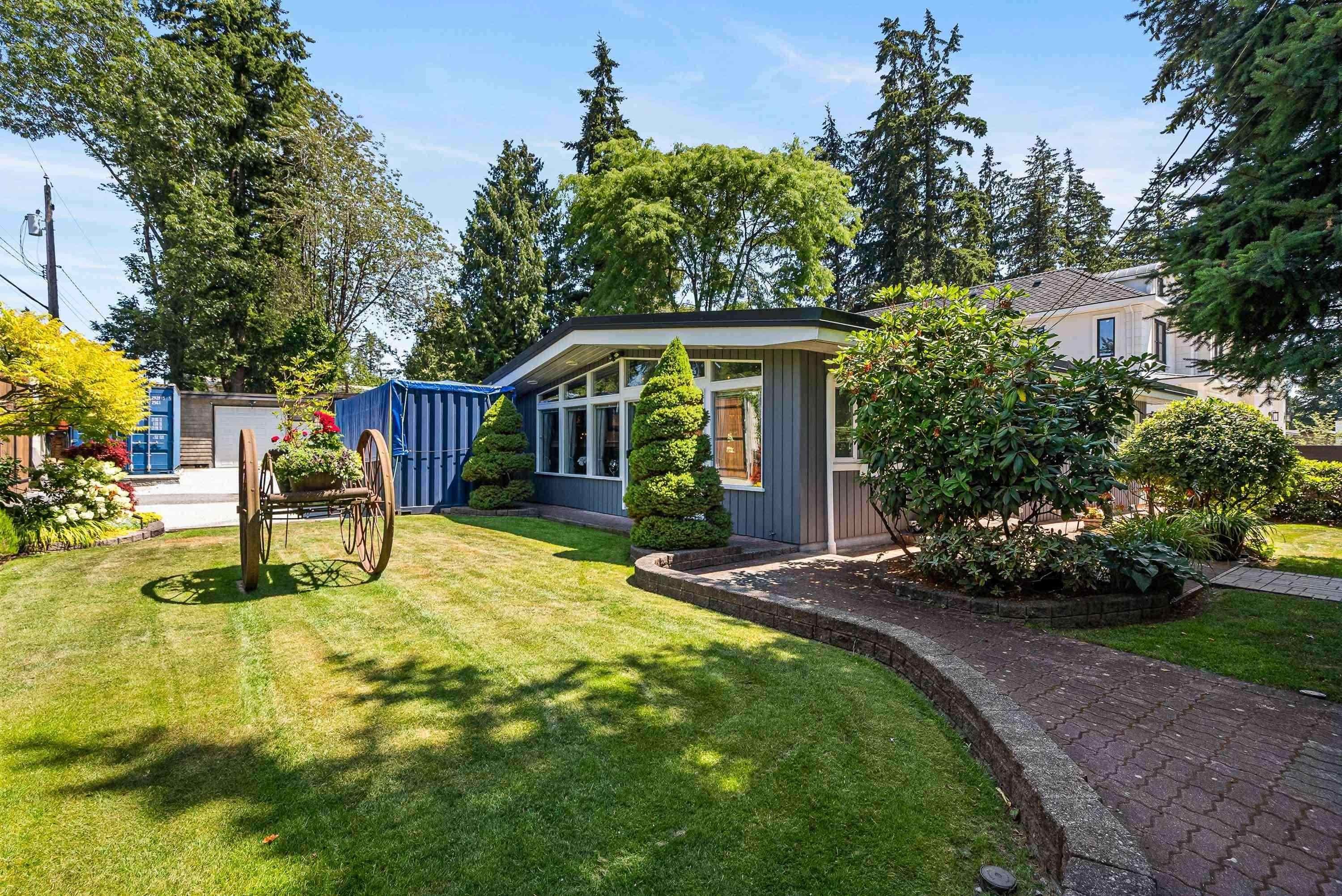 









13270


58

Avenue,
Surrey,




BC
V3W 1M4

