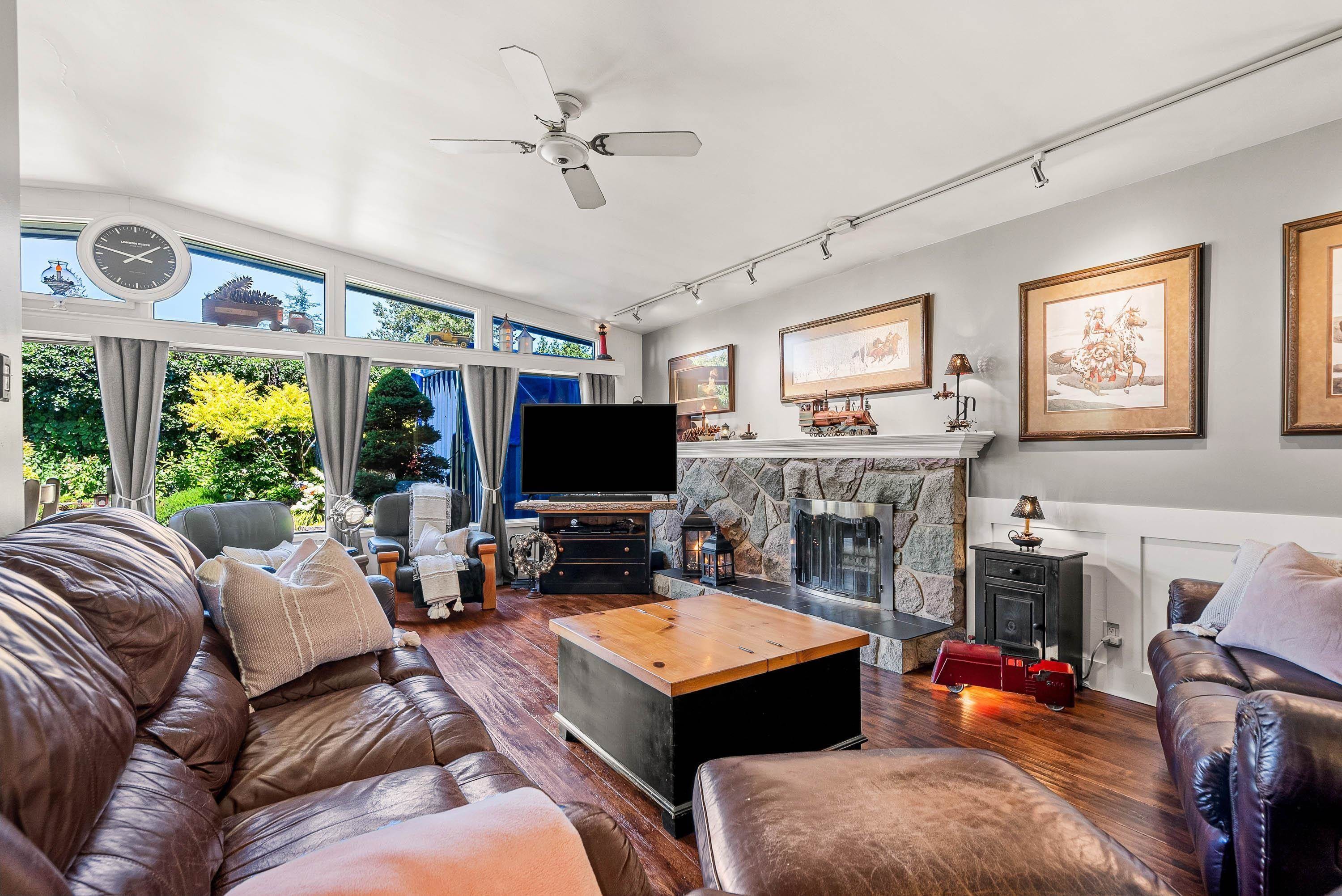 









13270


58

Avenue,
Surrey,




BC
V3W 1M4


