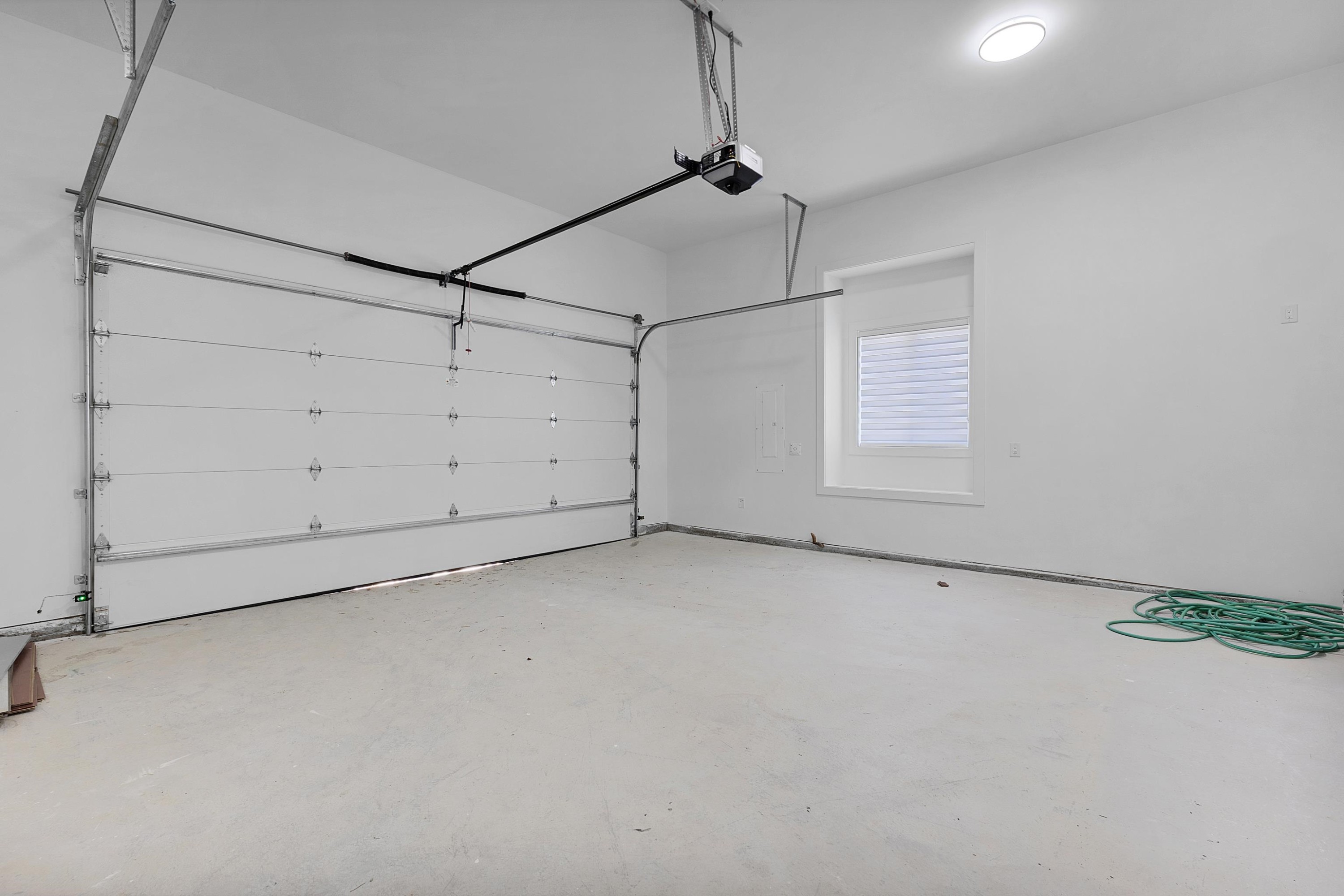









5949


142

Street,
Surrey,




BC
V3X 1C8

