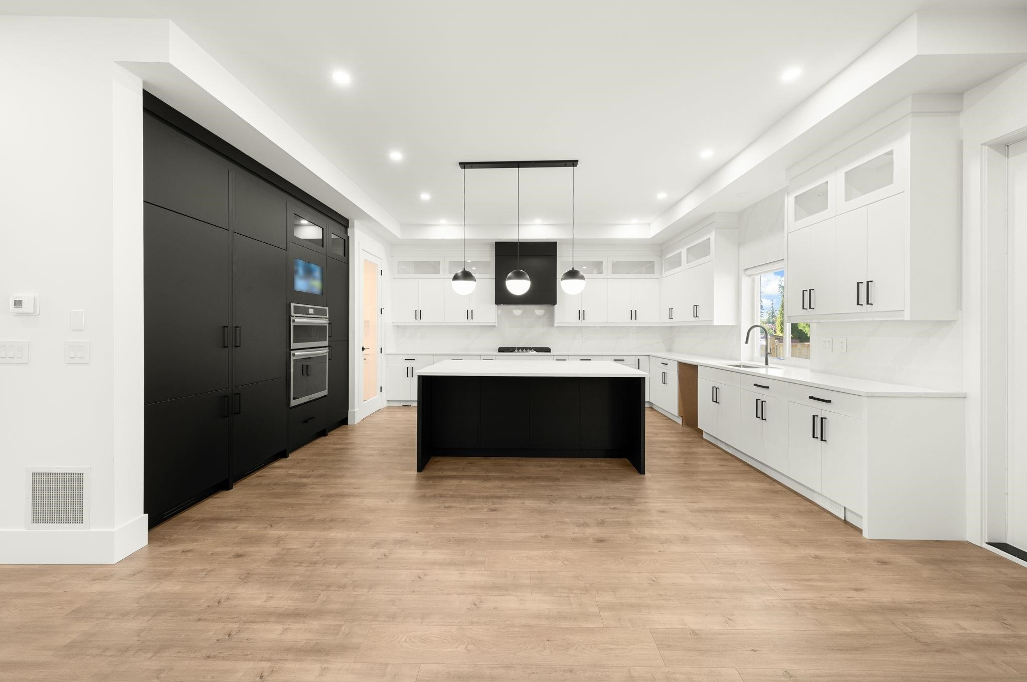 









6821


205

Street,
Langley,




BC
V2Y 3C8

