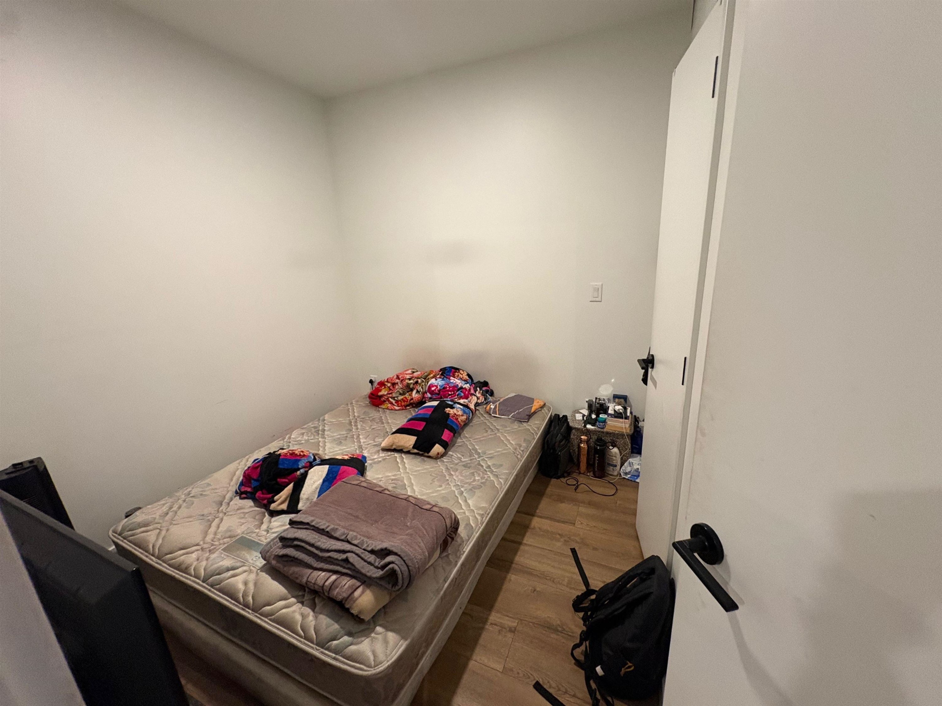 









13428


105

Avenue, 1901,
Surrey,




BC
V3T 0S6

