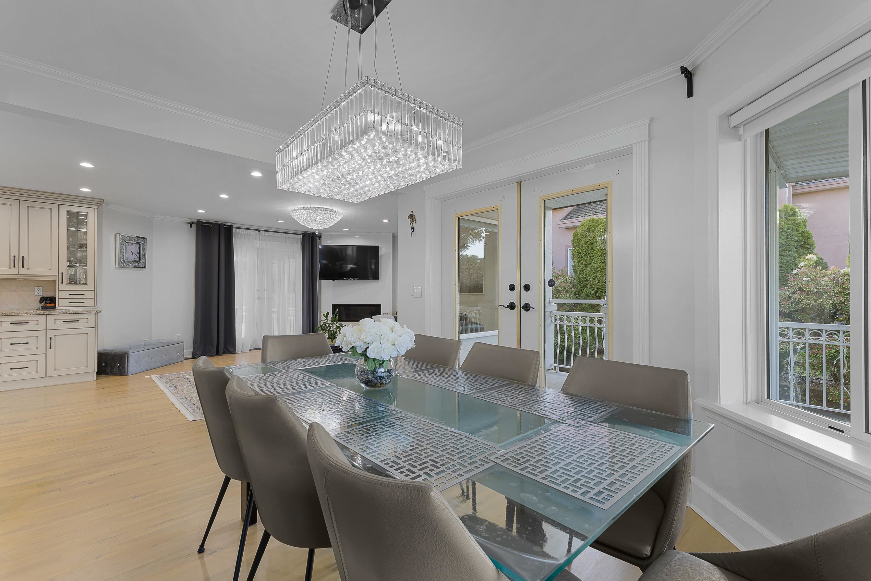 









17148


104

Avenue,
Surrey,




BC
V4N 4R6

