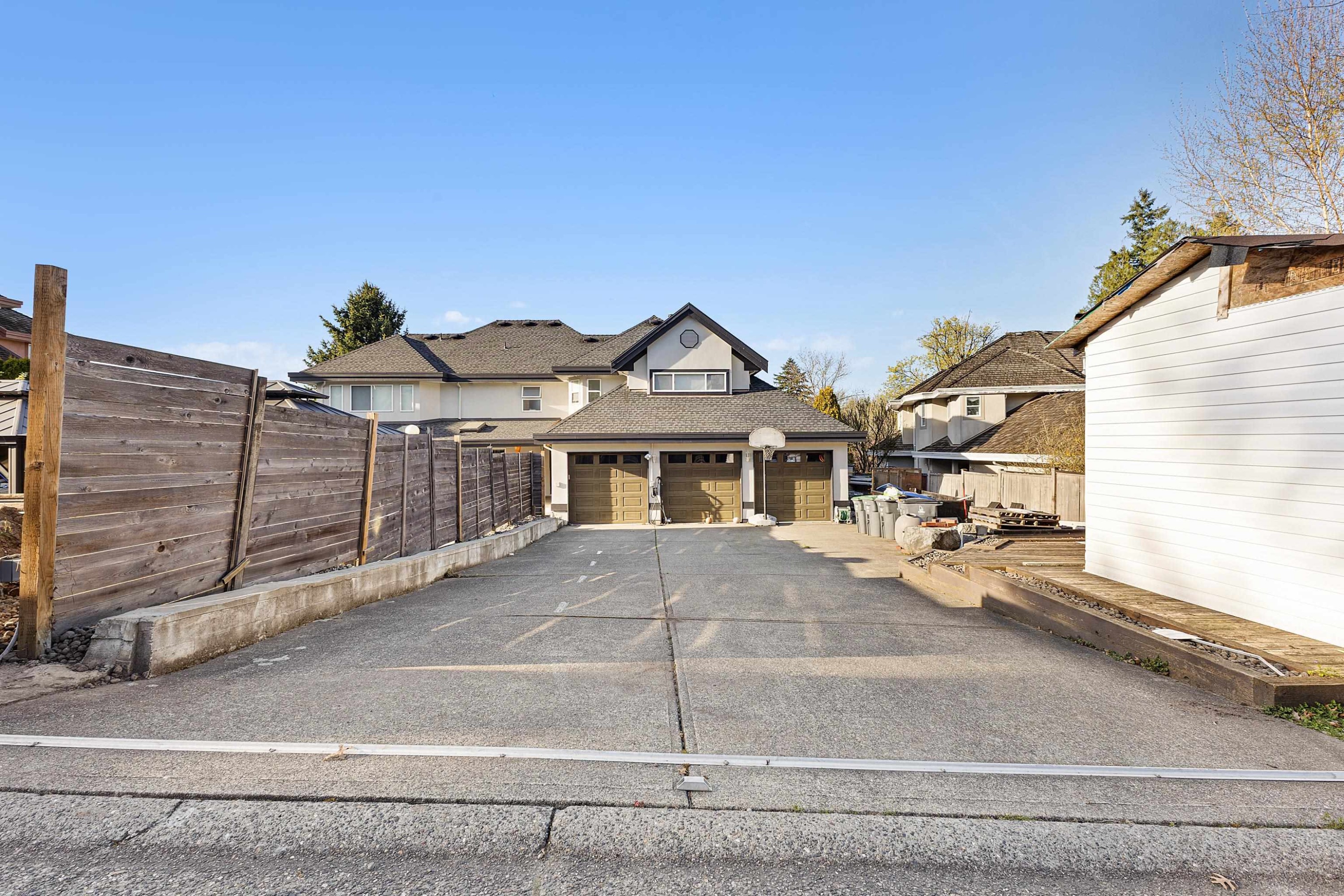 









17148


104

Avenue,
Surrey,




BC
V4N 4R6


