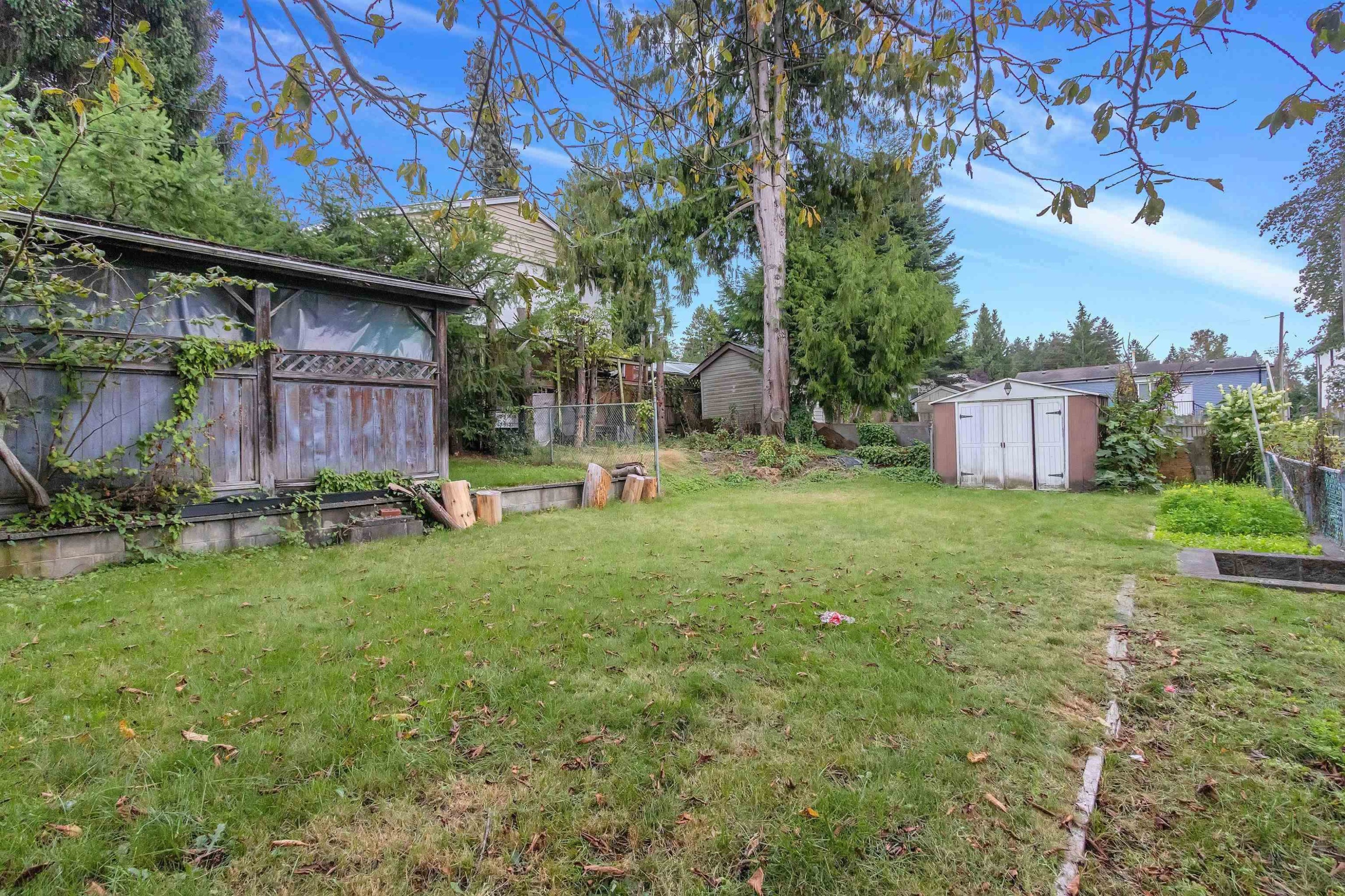









9892


130

Street,
Surrey,




BC
V3T 3L4

