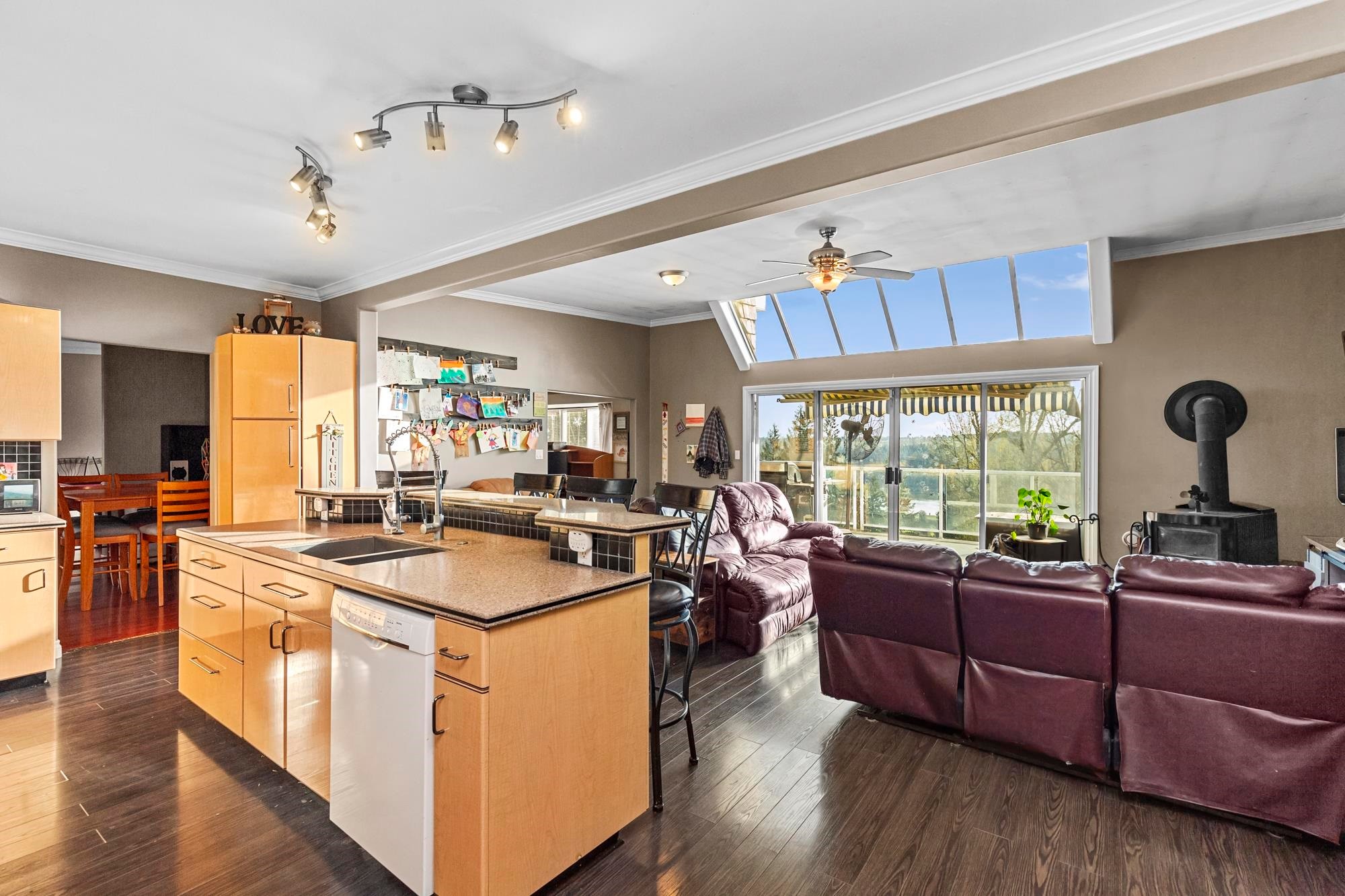 









30356


Gunn

Avenue,
Mission,




BC
V4S 1J1

