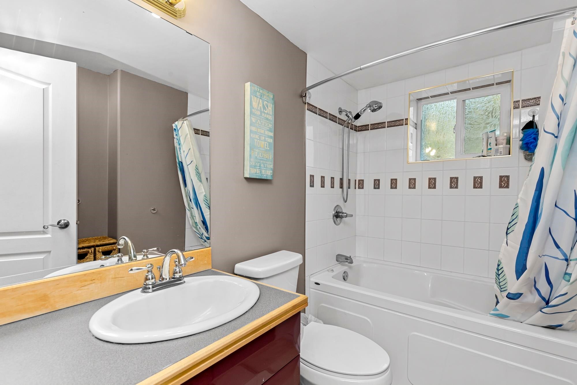









30356


Gunn

Avenue,
Mission,




BC
V4S 1J1

