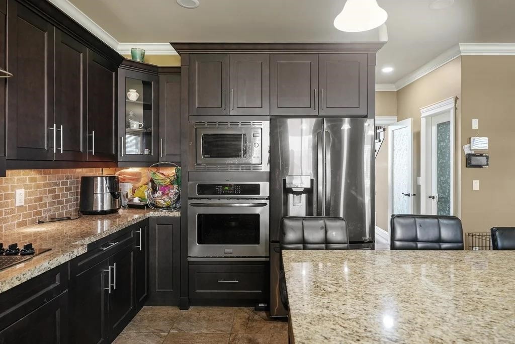 









18927


54a

Avenue,
Surrey,




BC
V3S 6R4

