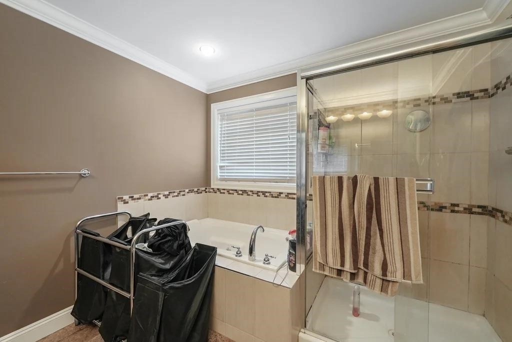 









18927


54a

Avenue,
Surrey,




BC
V3S 6R4

