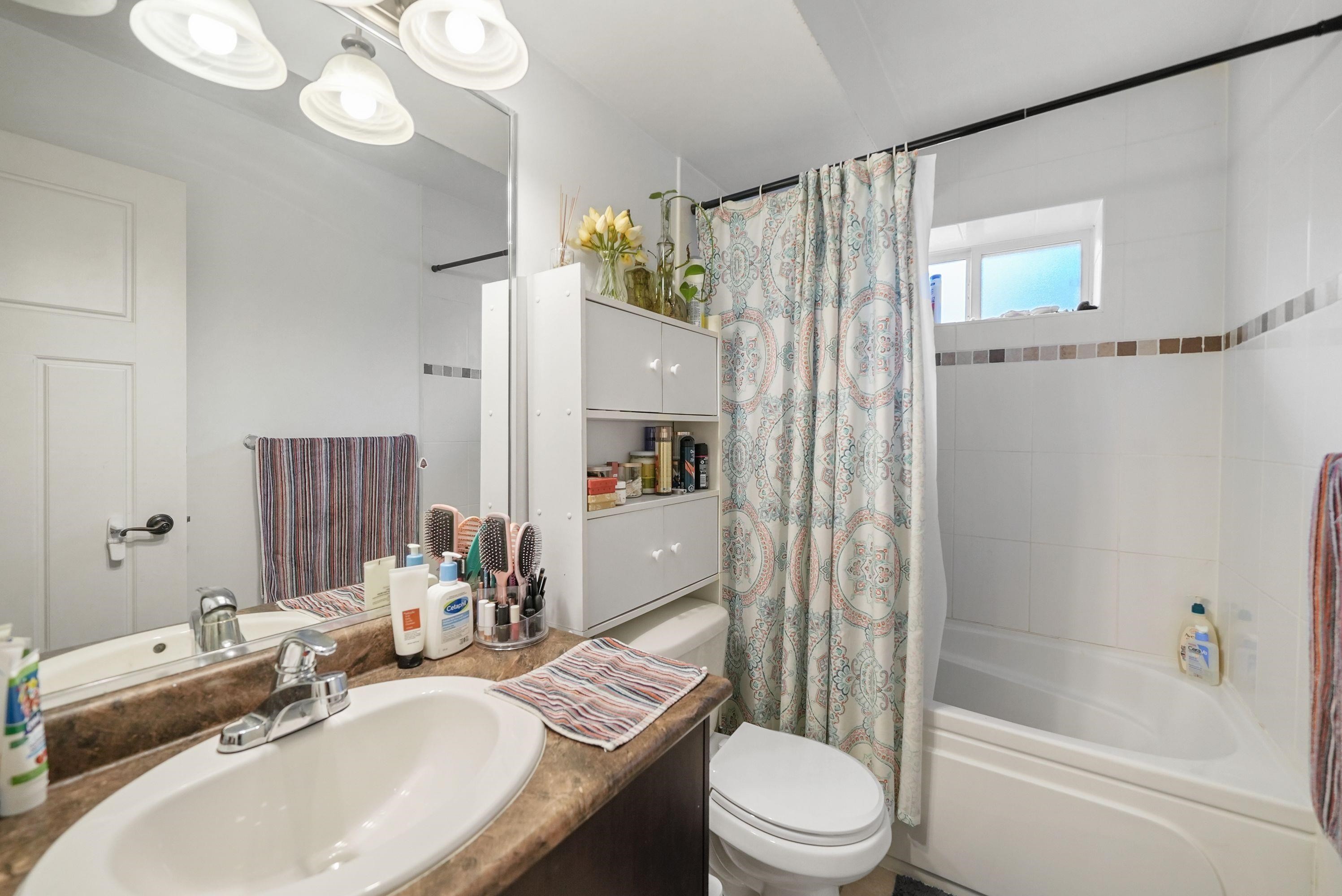 









18927


54a

Avenue,
Surrey,




BC
V3S 6R4

