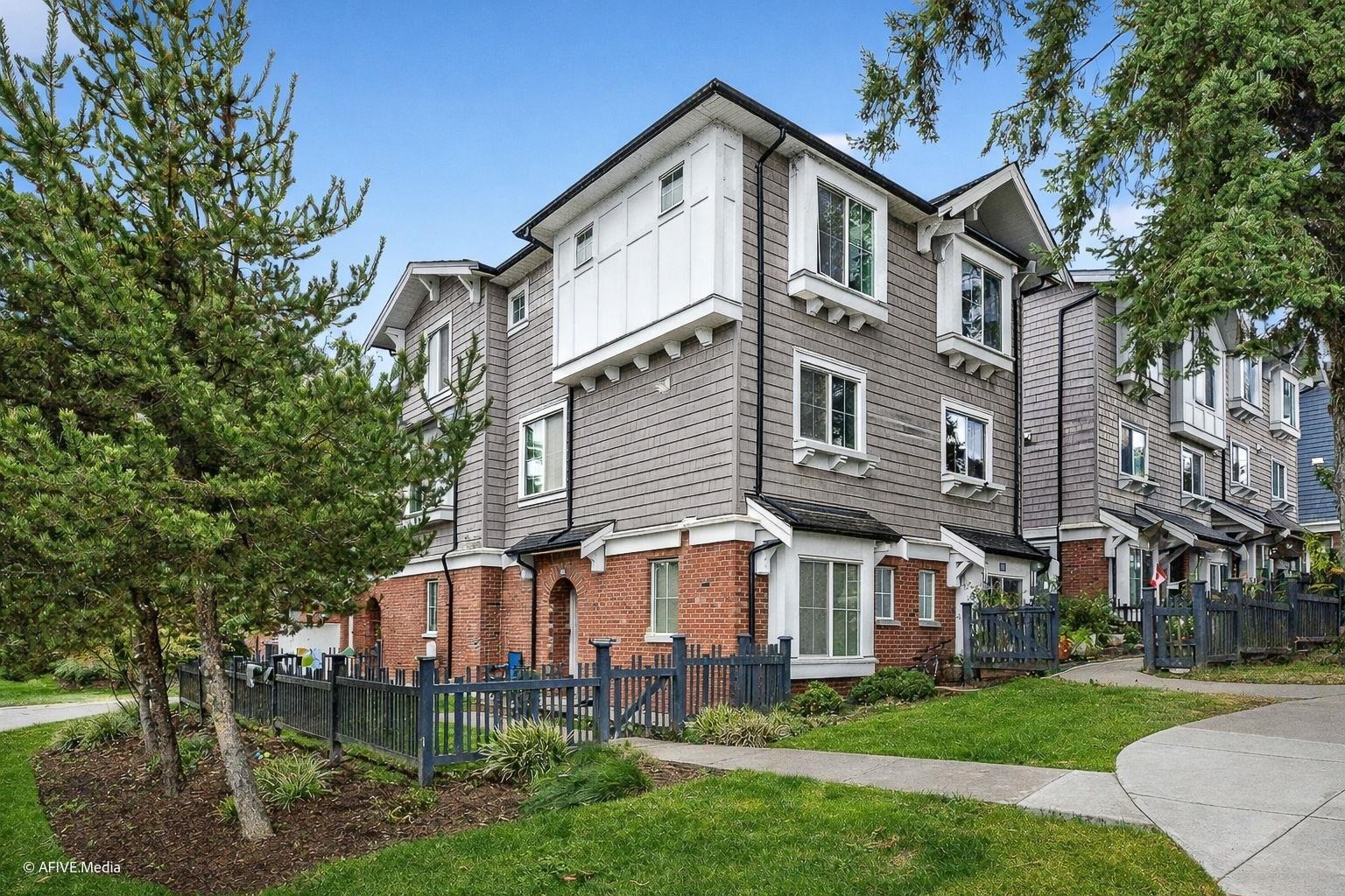 









14833


61

Avenue, 163,
Surrey,




BC
V3S 6T6

