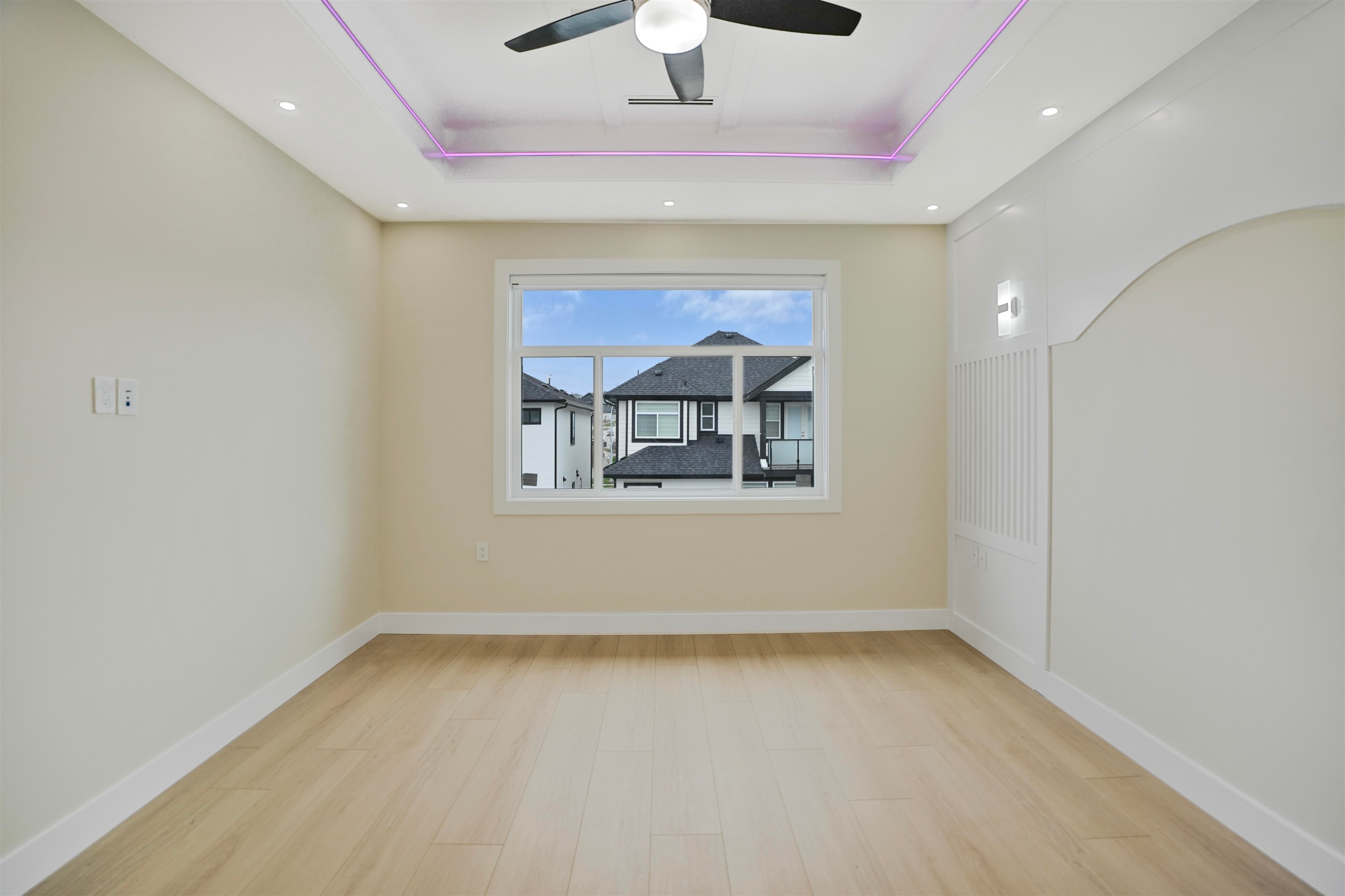









16505


20

Avenue,
Surrey,




BC
V3Z 9M9

