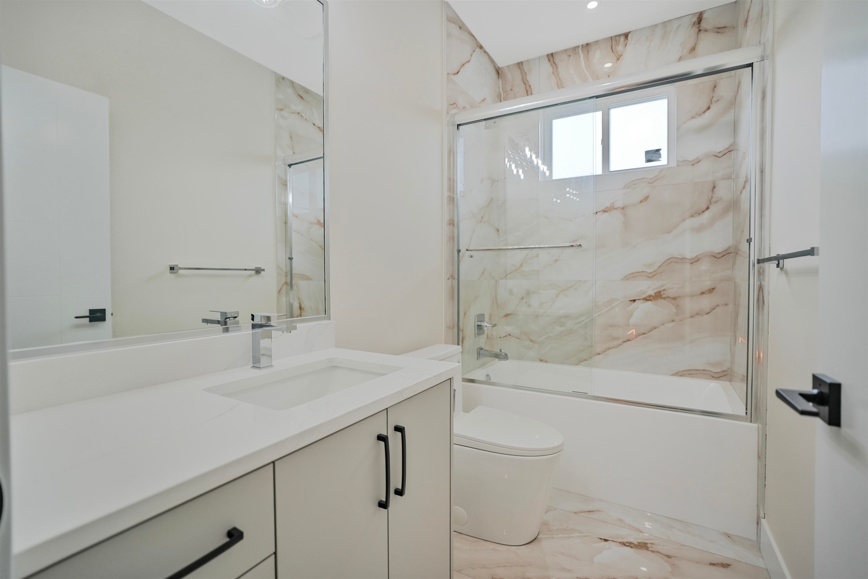 









16505


20

Avenue,
Surrey,




BC
V3Z 9M9

