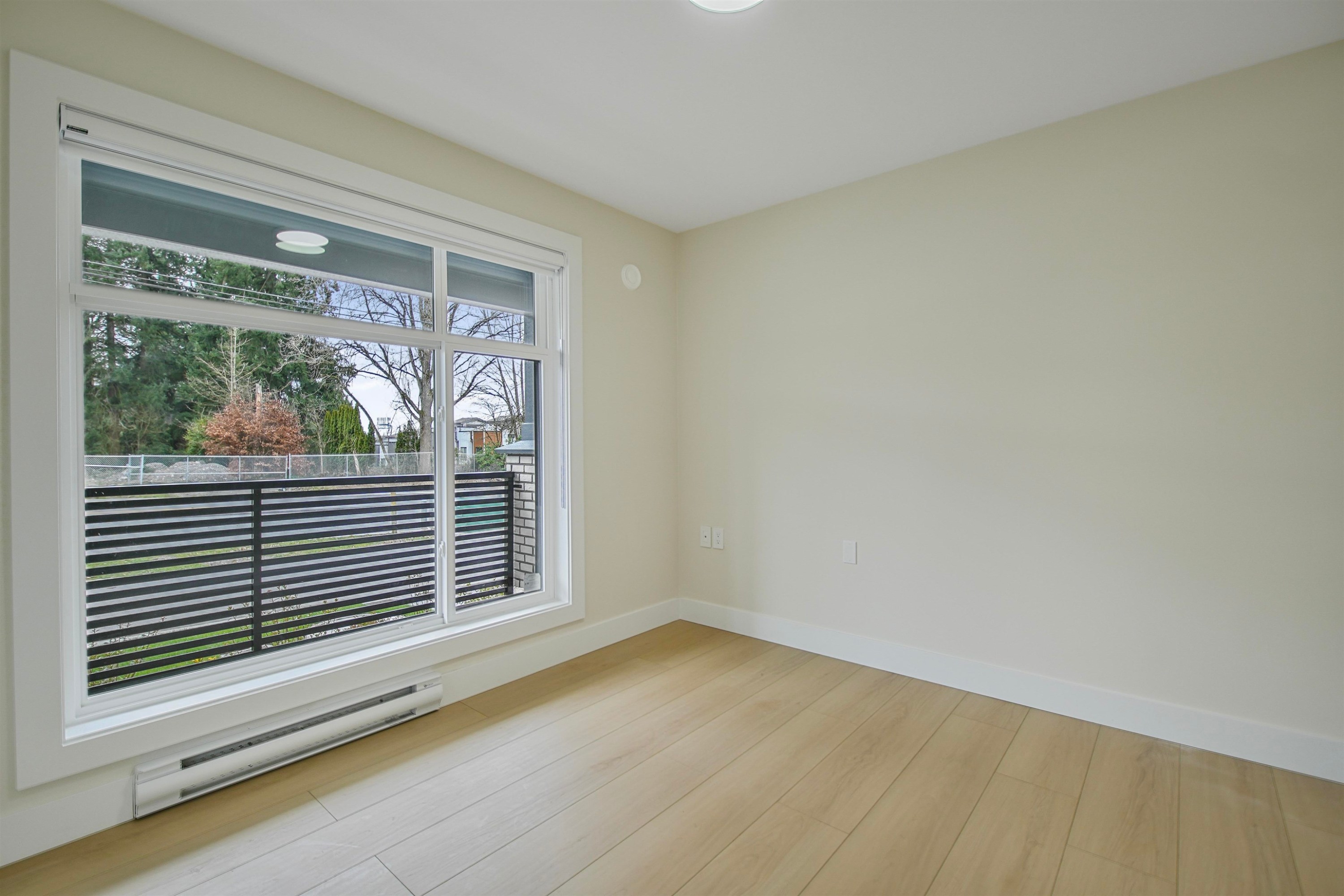 









16505


20

Avenue,
Surrey,




BC
V3Z 9M9

