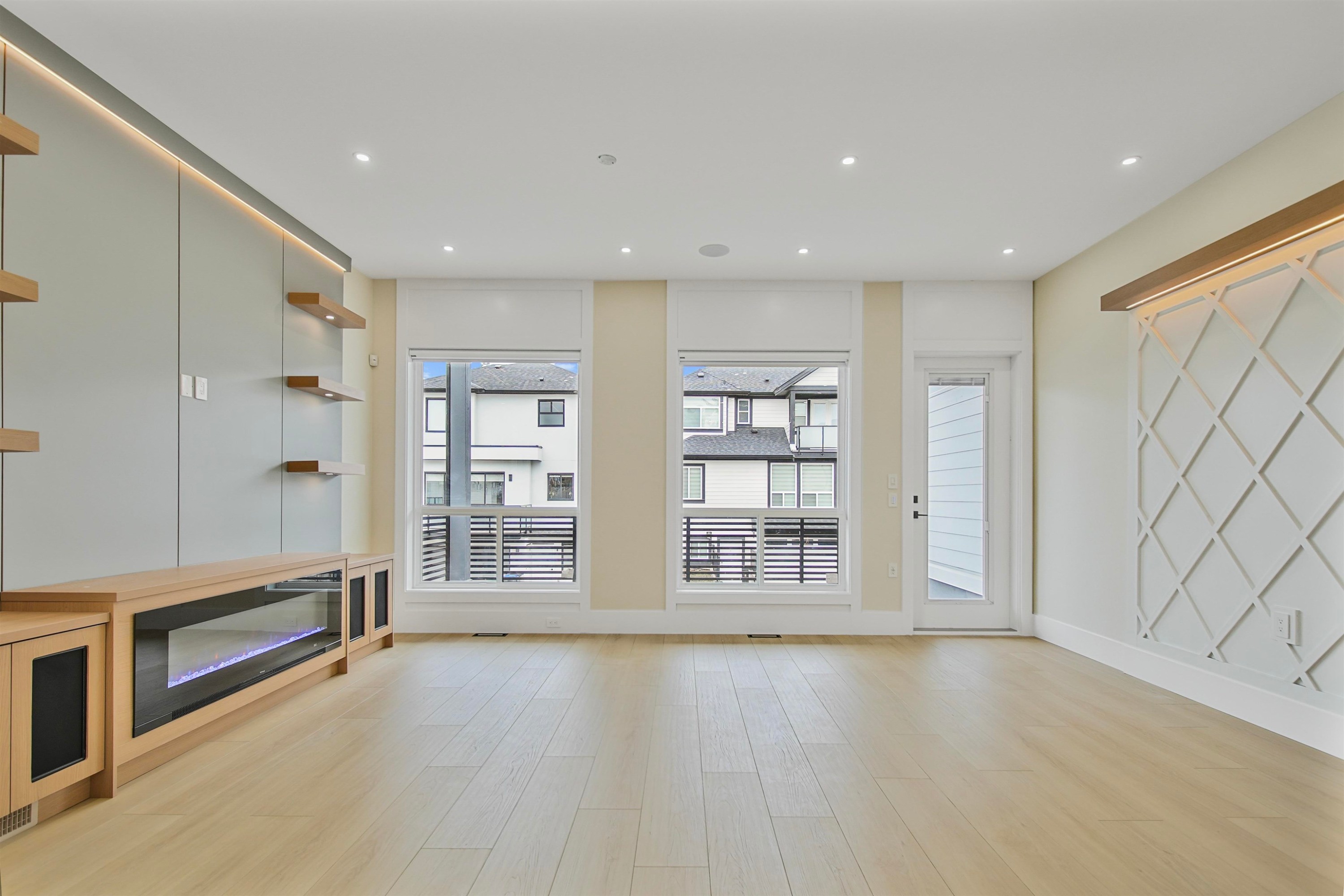 









16505


20

Avenue,
Surrey,




BC
V3Z 9M9

