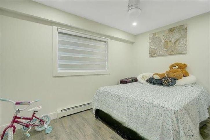 









7794


141b

Street,
Surrey,




BC
V3W 6J7

