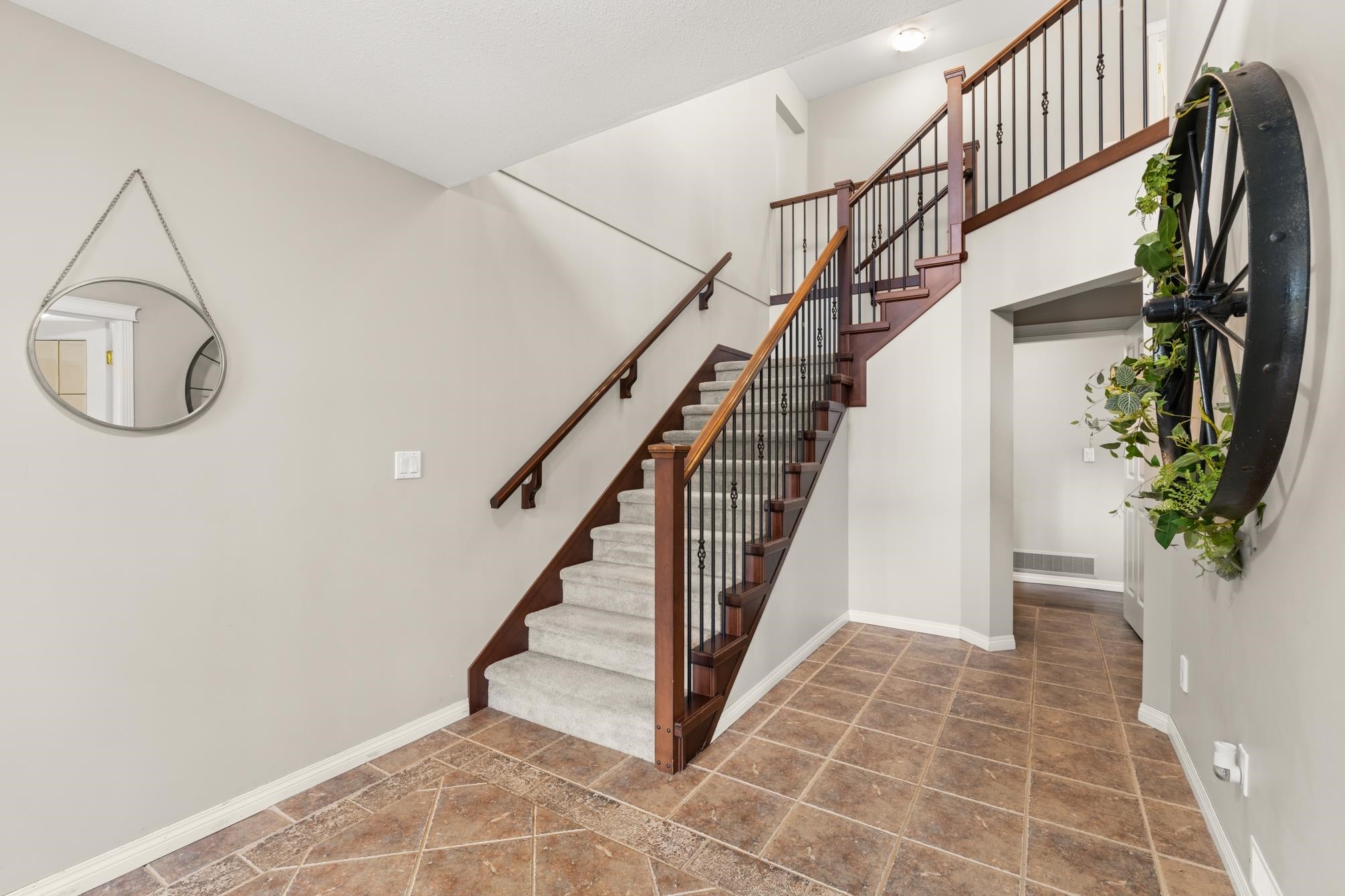 









35823


Graystone

Drive,
Abbotsford,




BC
V3G 1K7

