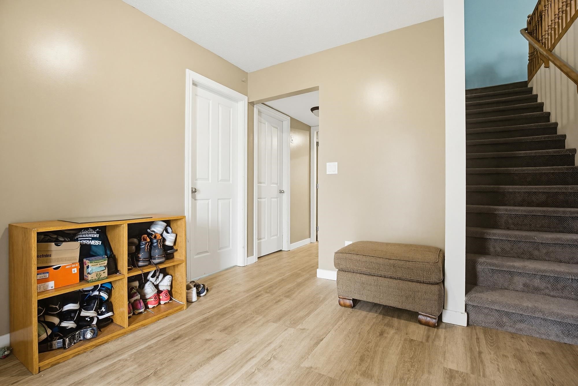 









8627


Henderson

Street,
Mission,




BC
V2V 7P9

