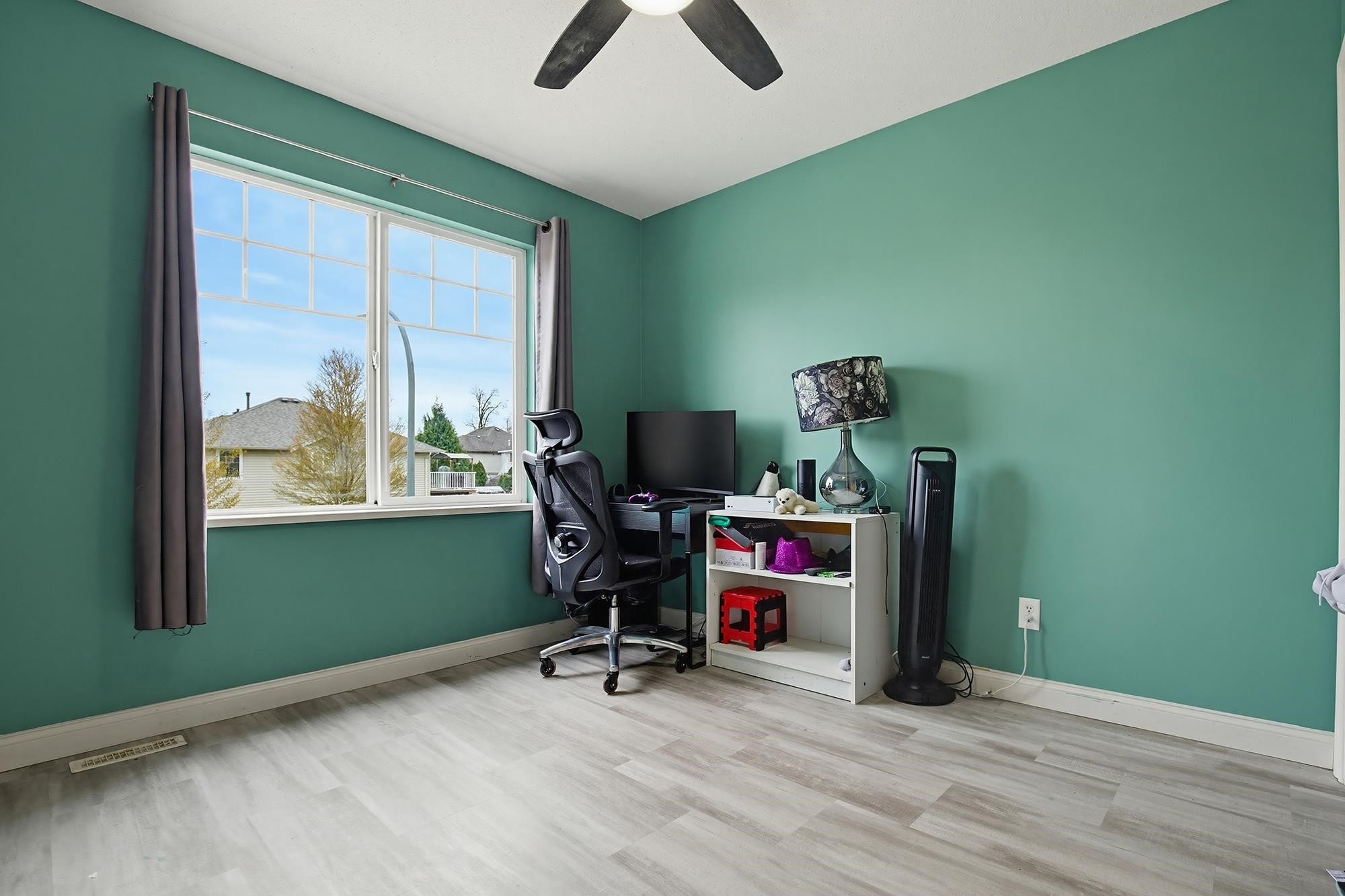 









8627


Henderson

Street,
Mission,




BC
V2V 7P9

