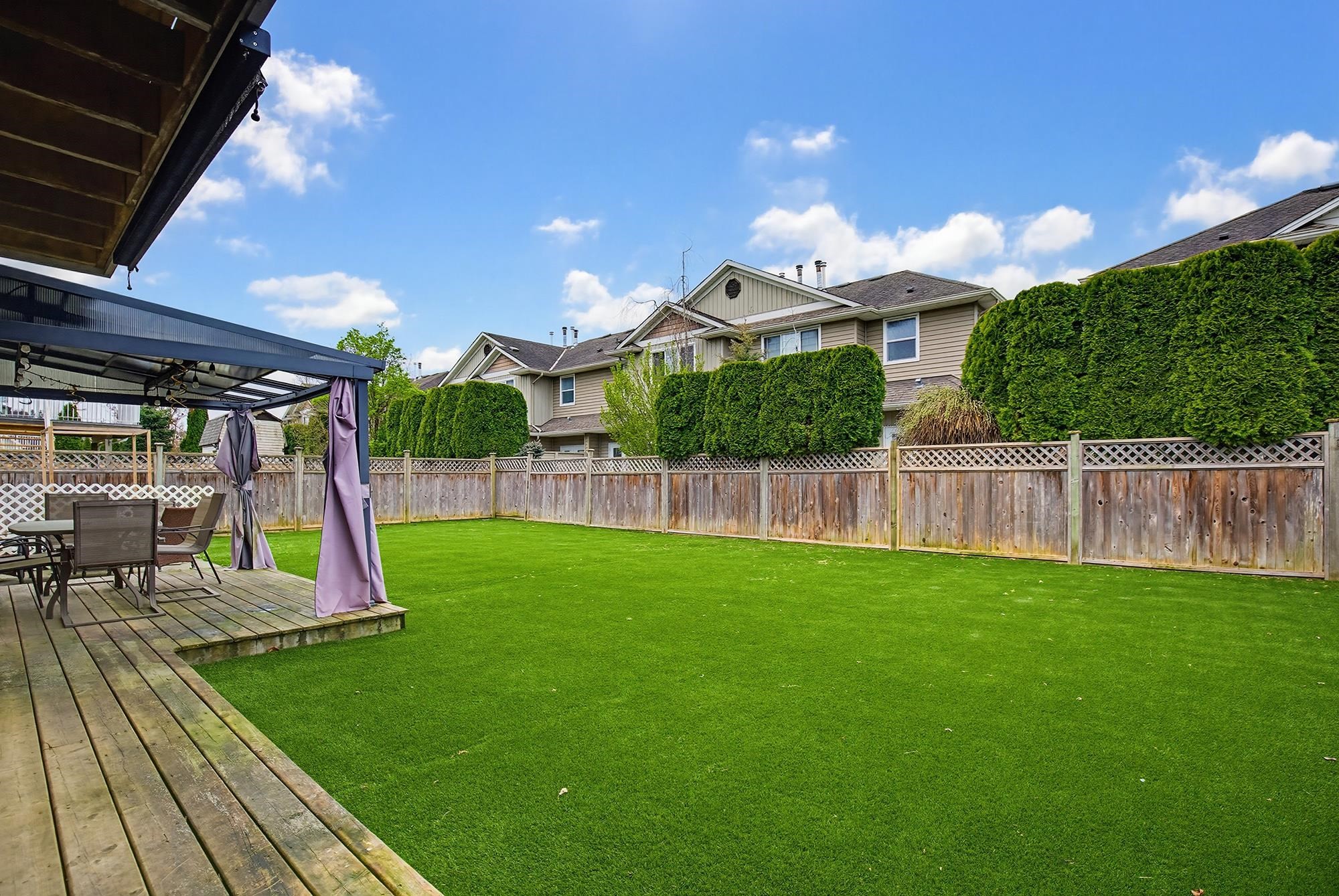 









8627


Henderson

Street,
Mission,




BC
V2V 7P9


