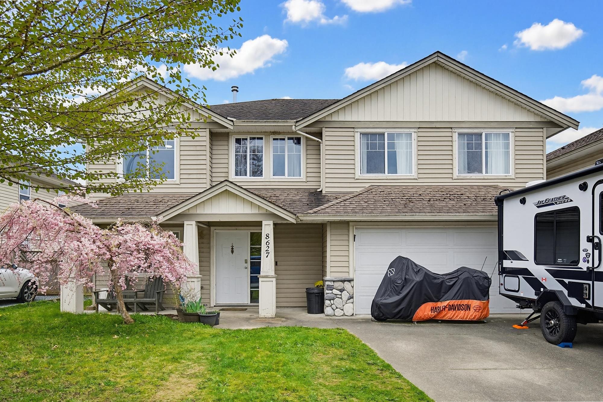









8627


Henderson

Street,
Mission,




BC
V2V 7P9

