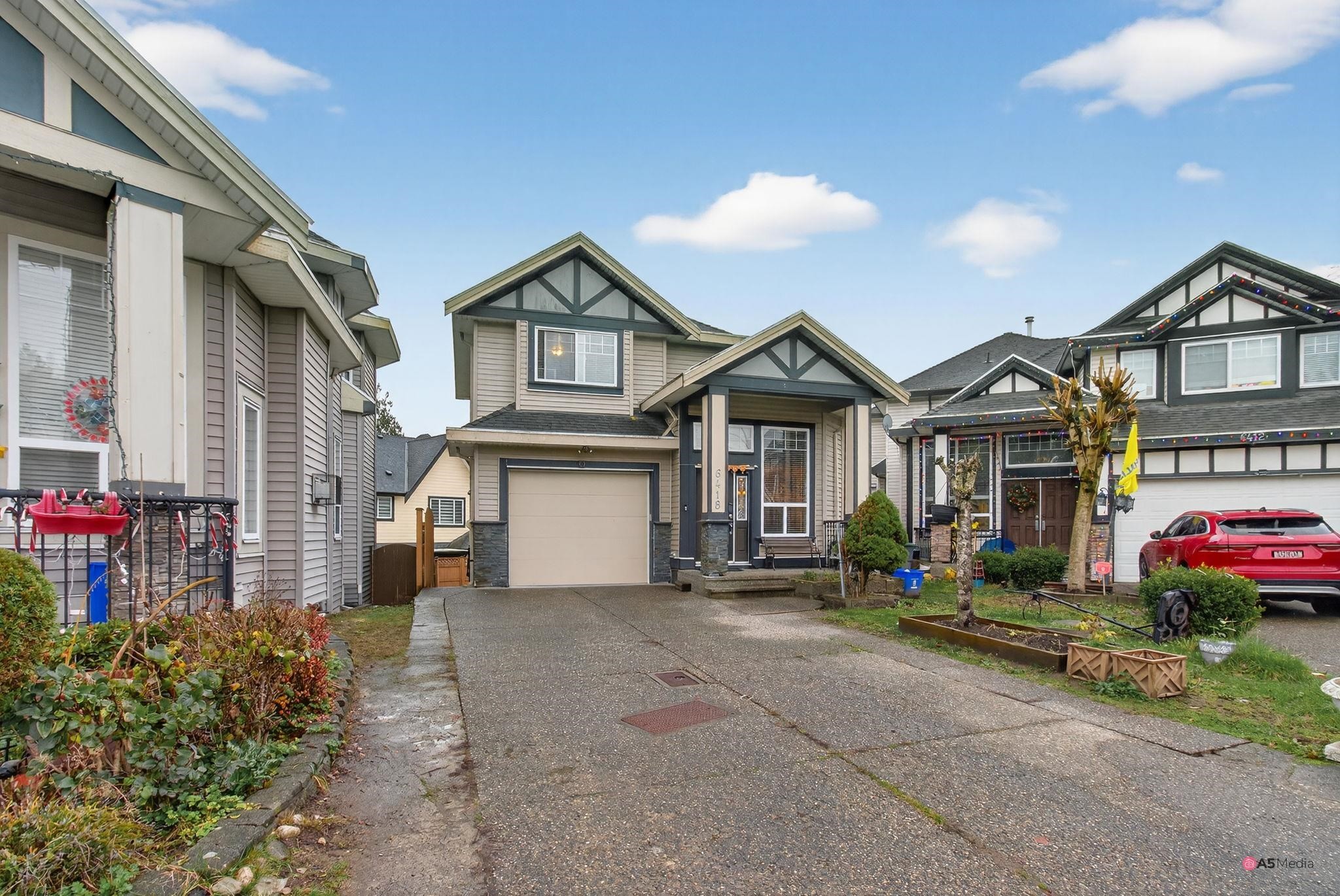 









6418


137a

Street,
Surrey,




BC
V3W 1S6

