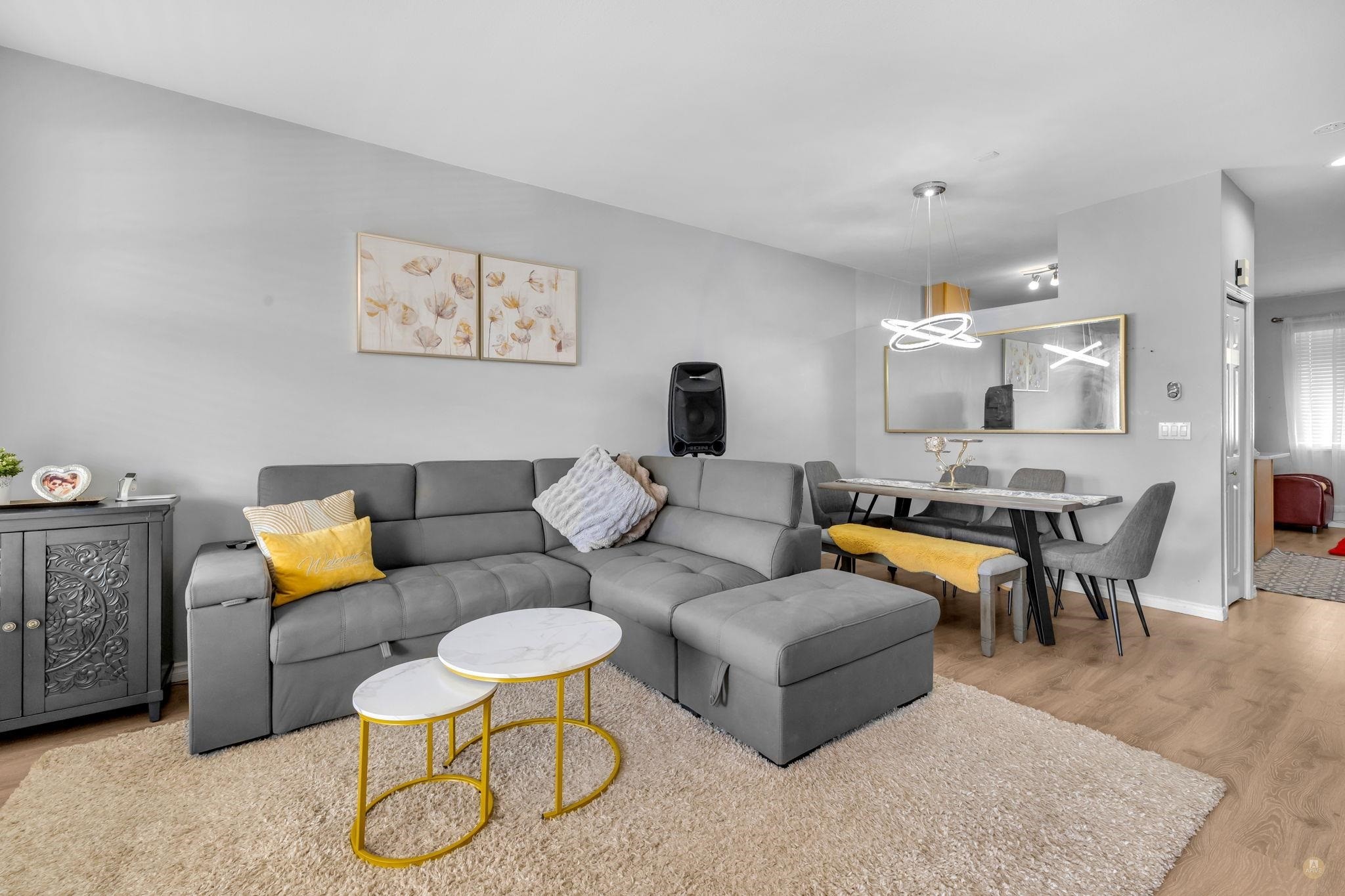 









14877


58

Avenue, 3,
Surrey,




BC
V3S 8Y9

