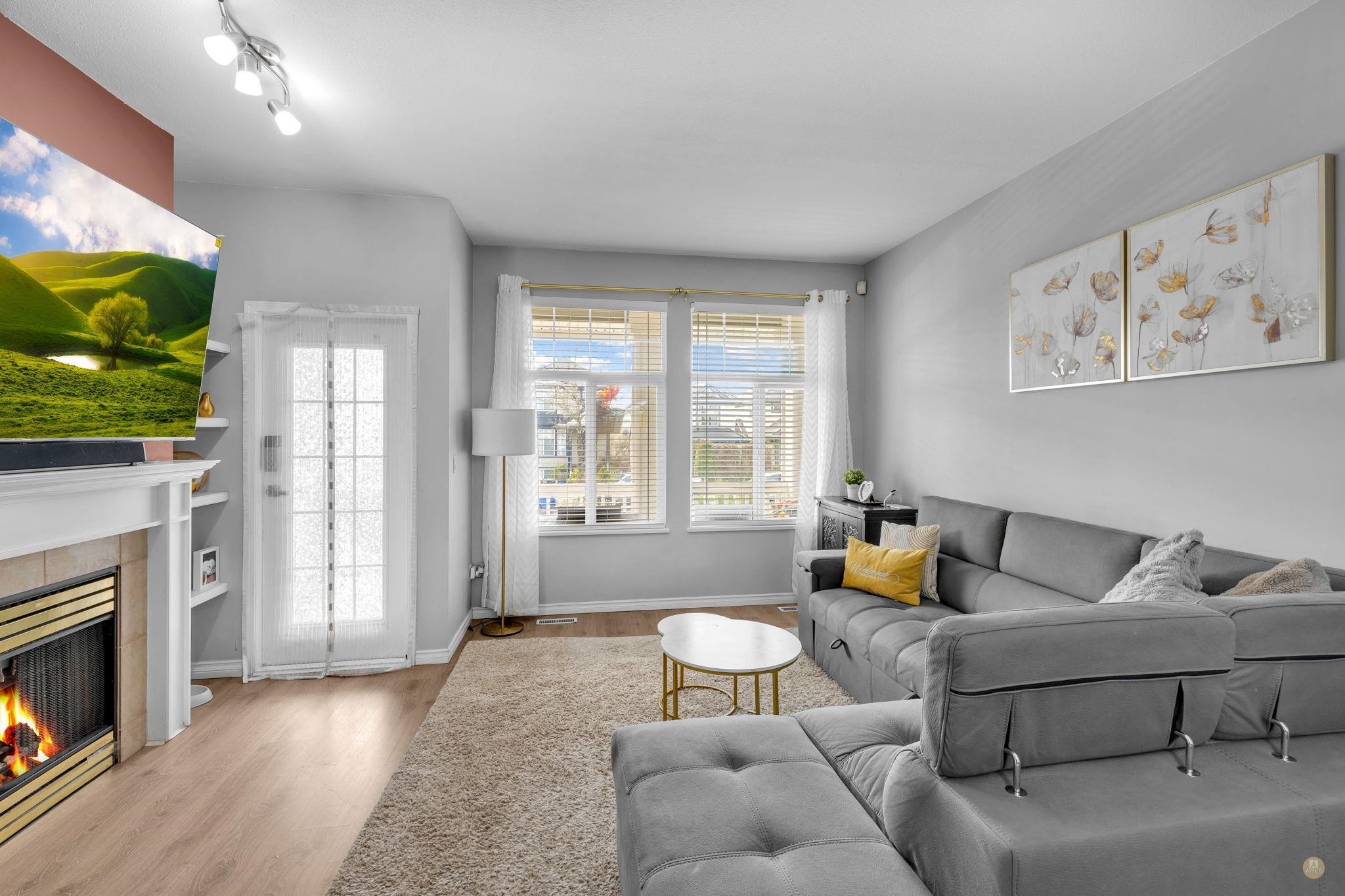









14877


58

Avenue, 3,
Surrey,




BC
V3S 8Y9

