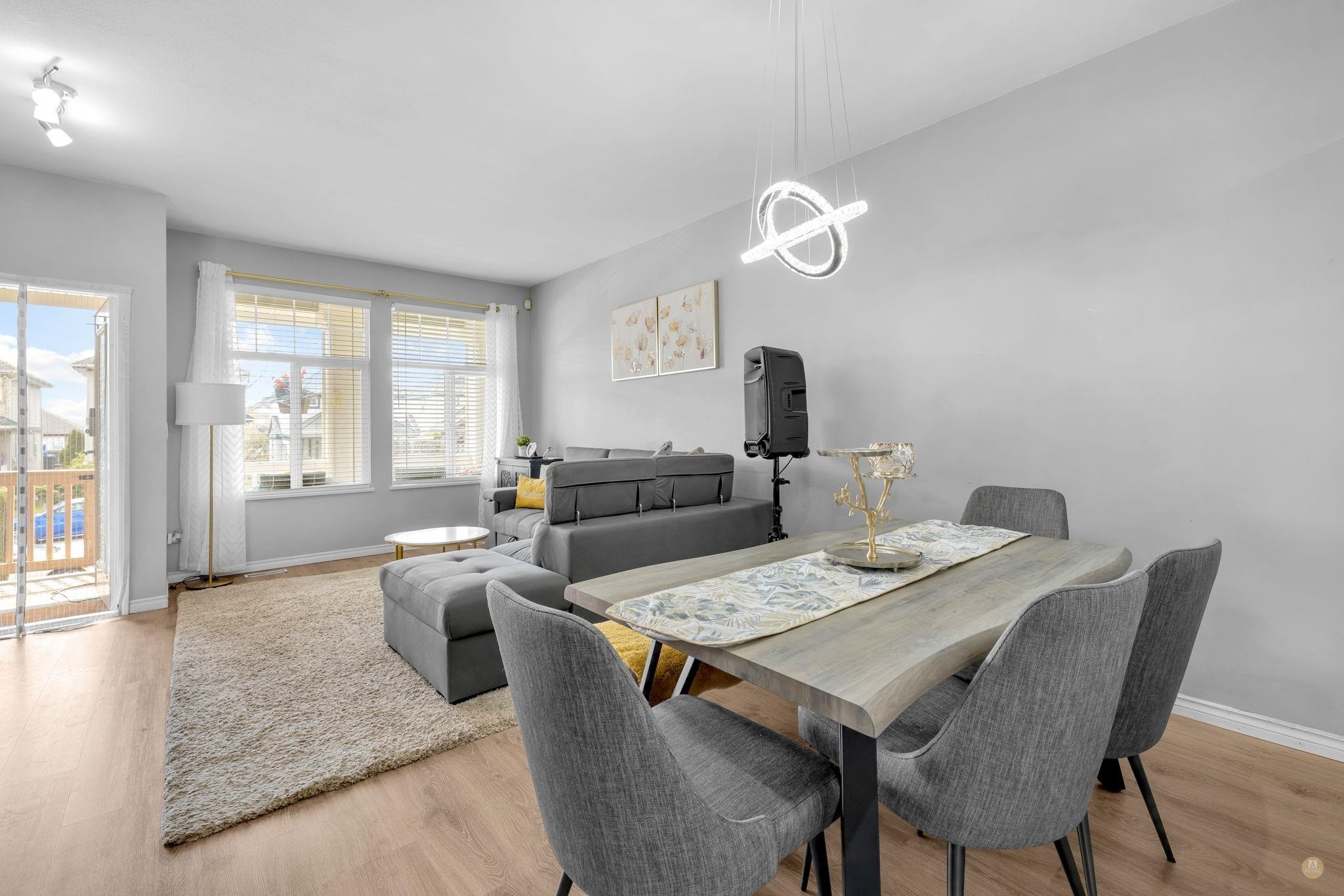 









14877


58

Avenue, 3,
Surrey,




BC
V3S 8Y9

