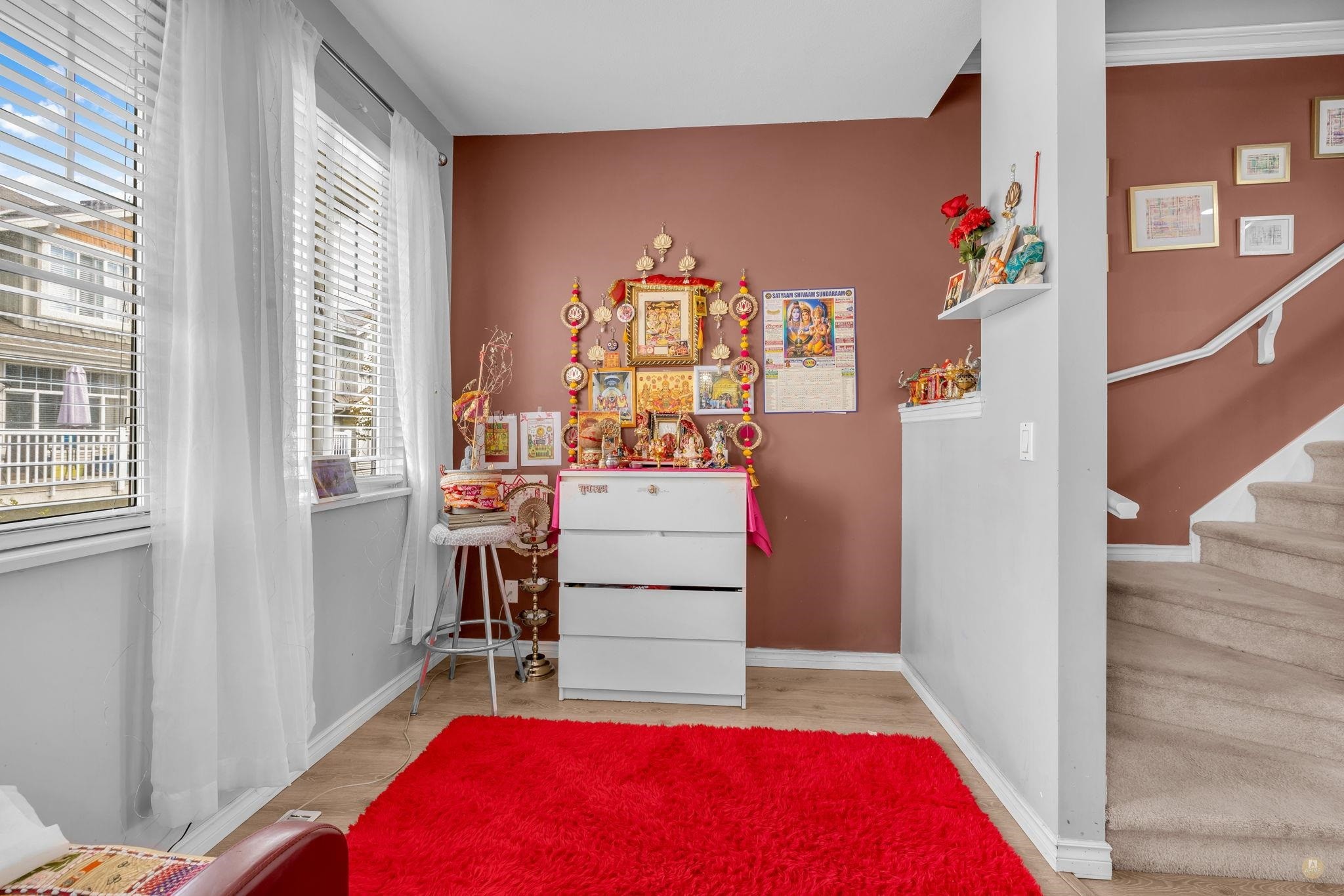 









14877


58

Avenue, 3,
Surrey,




BC
V3S 8Y9

