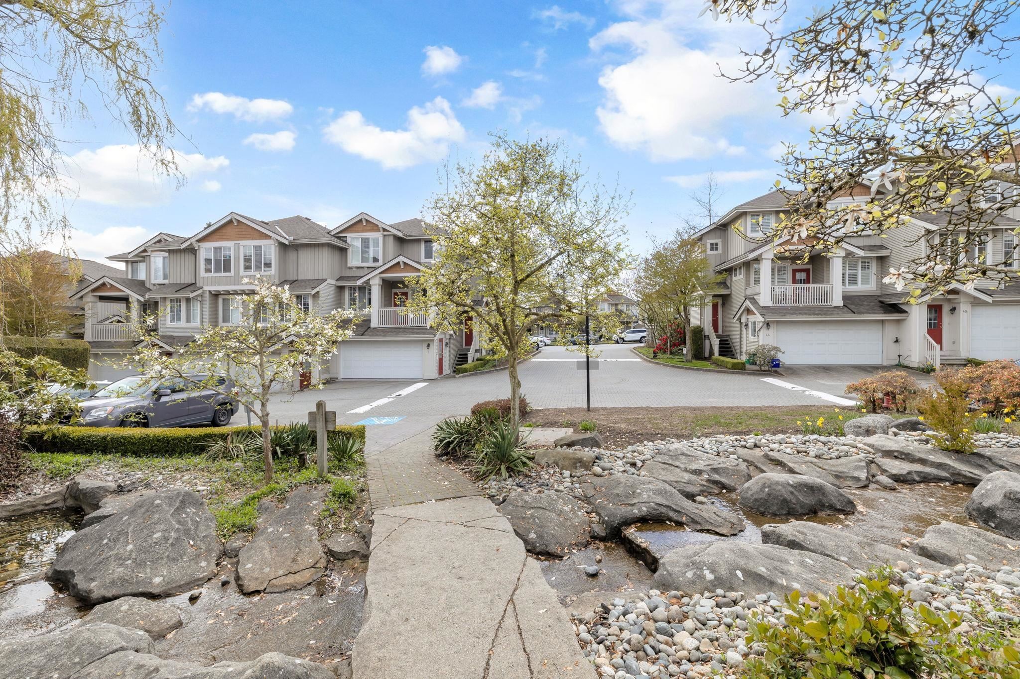 









14877


58

Avenue, 3,
Surrey,




BC
V3S 8Y9

