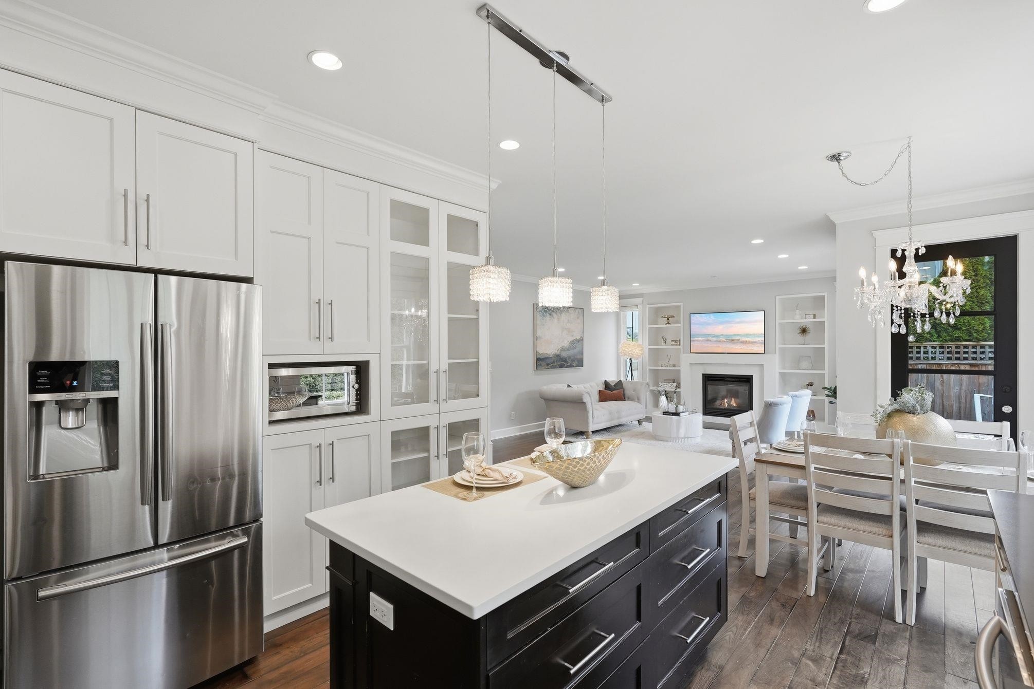 









927


163

Street,
Surrey,




BC
V4A 9T8

