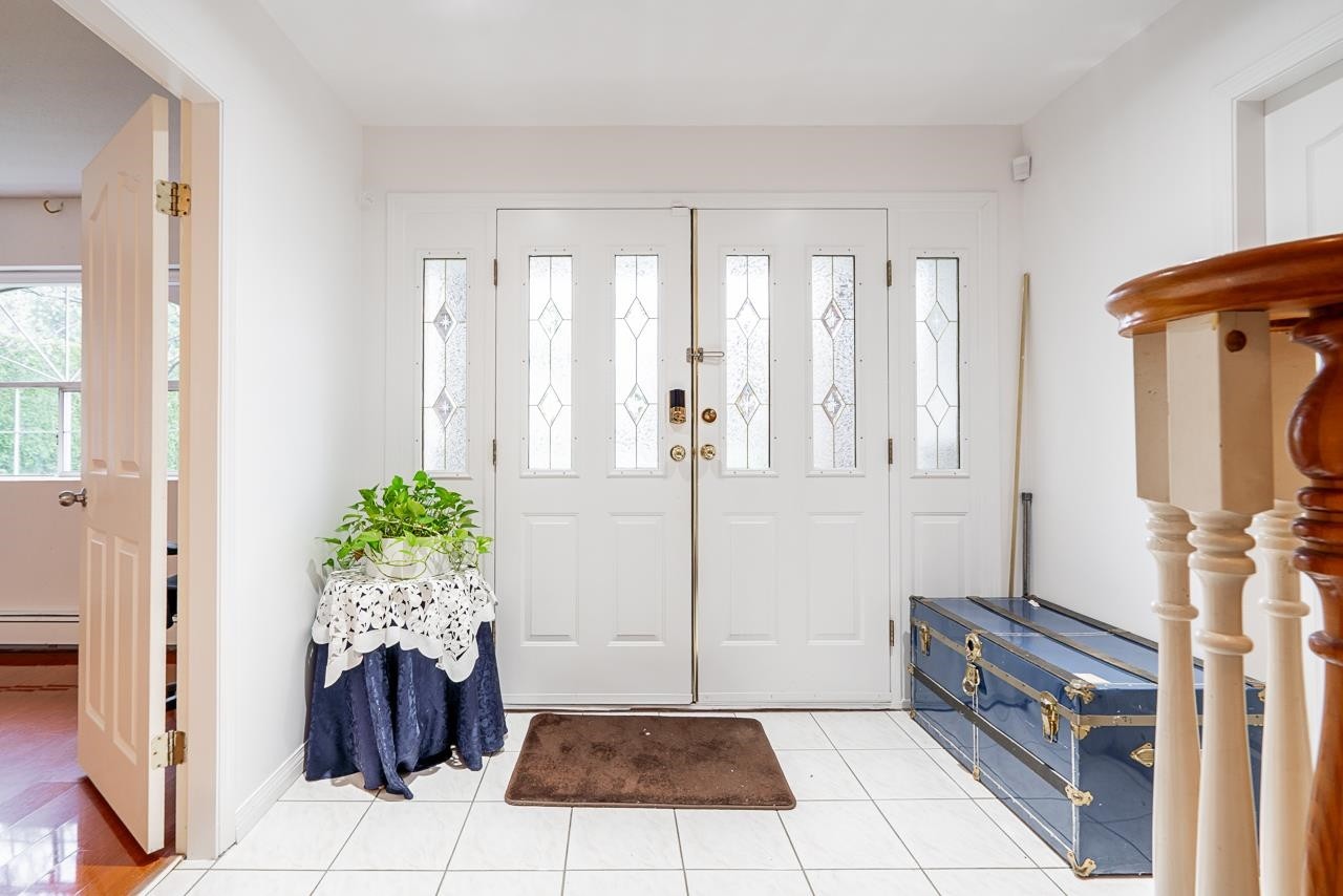 









13798


92

Avenue,
Surrey,




BC
V3V 1J2

