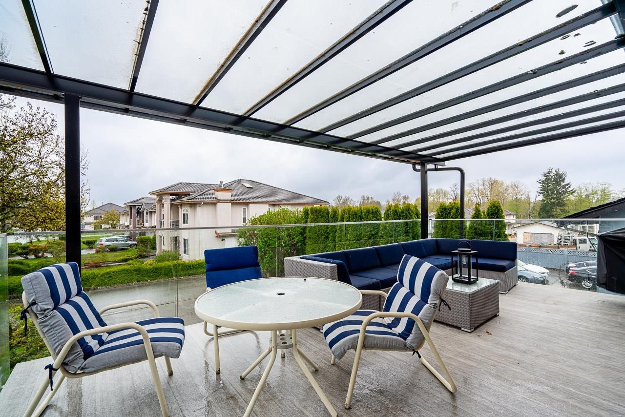 









13798


92

Avenue,
Surrey,




BC
V3V 1J2

