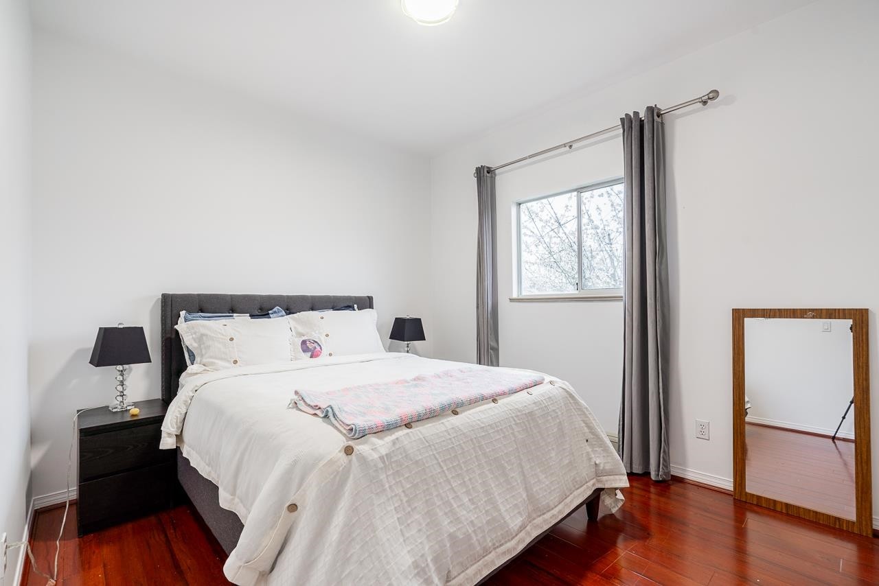 









13798


92

Avenue,
Surrey,




BC
V3V 1J2

