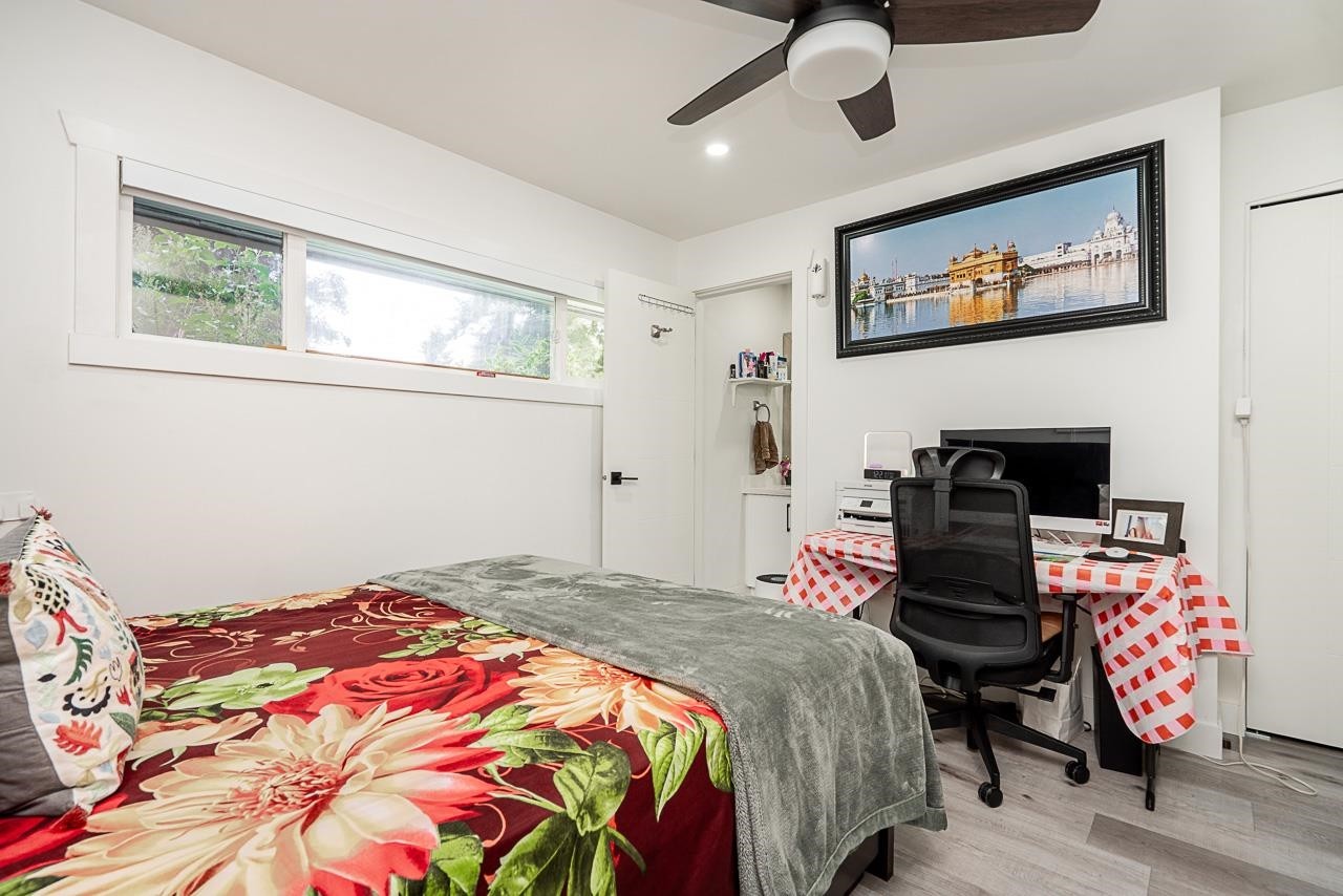 









11460


141a

Street,
Surrey,




BC
V3R 3K2

