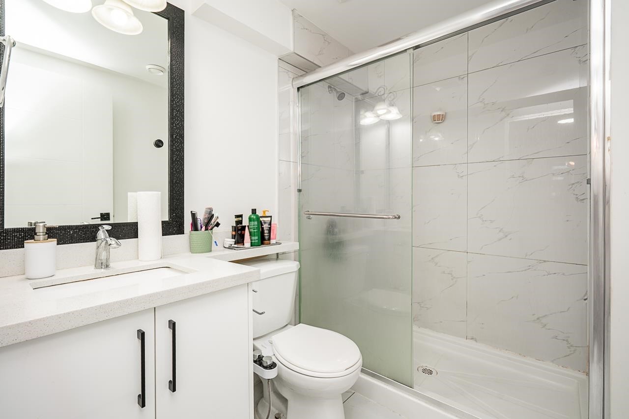 









11460


141a

Street,
Surrey,




BC
V3R 3K2


