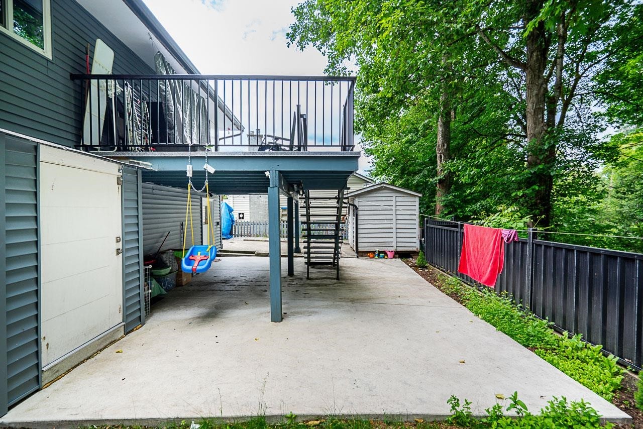 









11460


141a

Street,
Surrey,




BC
V3R 3K2

