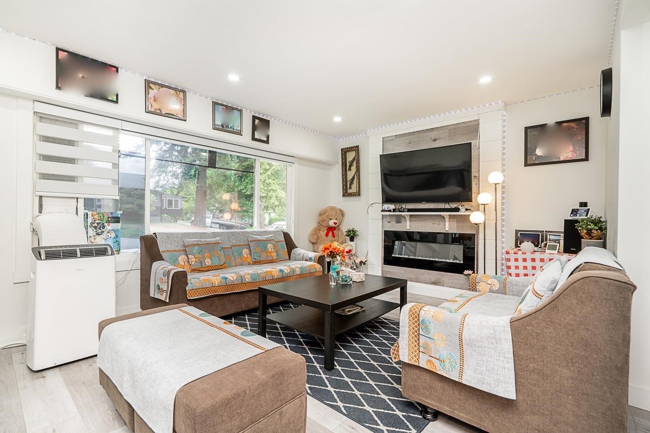 









11460


141a

Street,
Surrey,




BC
V3R 3K2

