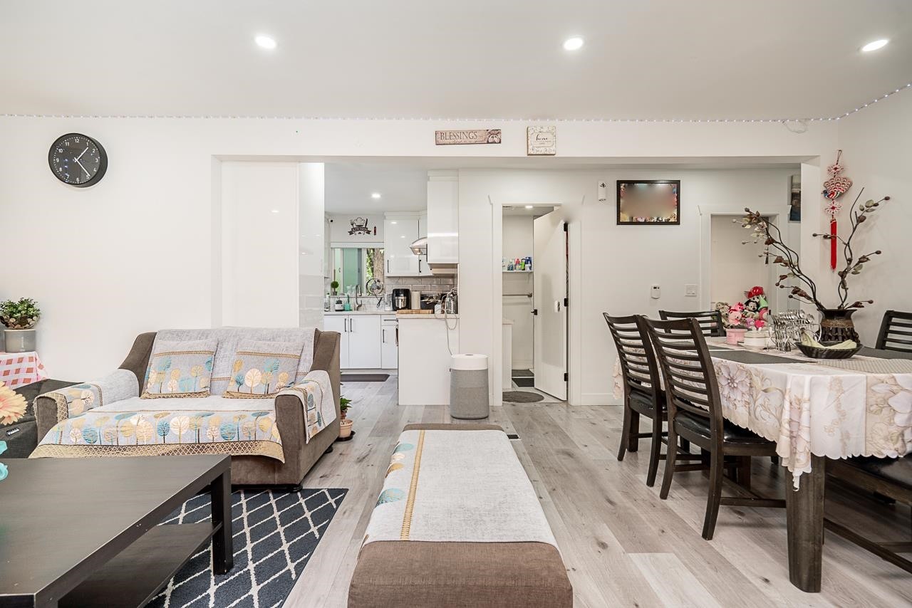









11460


141a

Street,
Surrey,




BC
V3R 3K2

