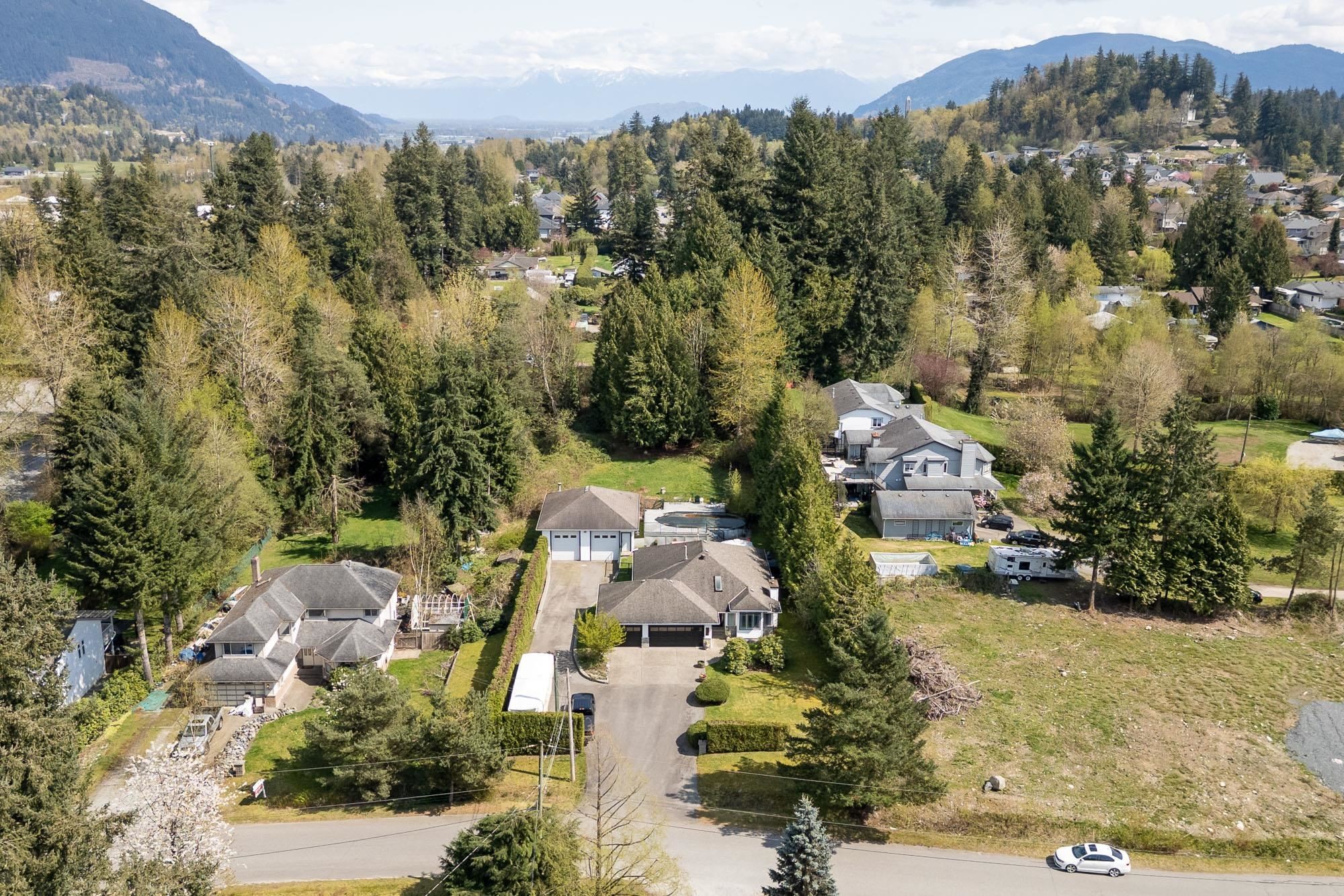 









8572


Bannister

Drive,
Mission,




BC
V2V 6Y3

