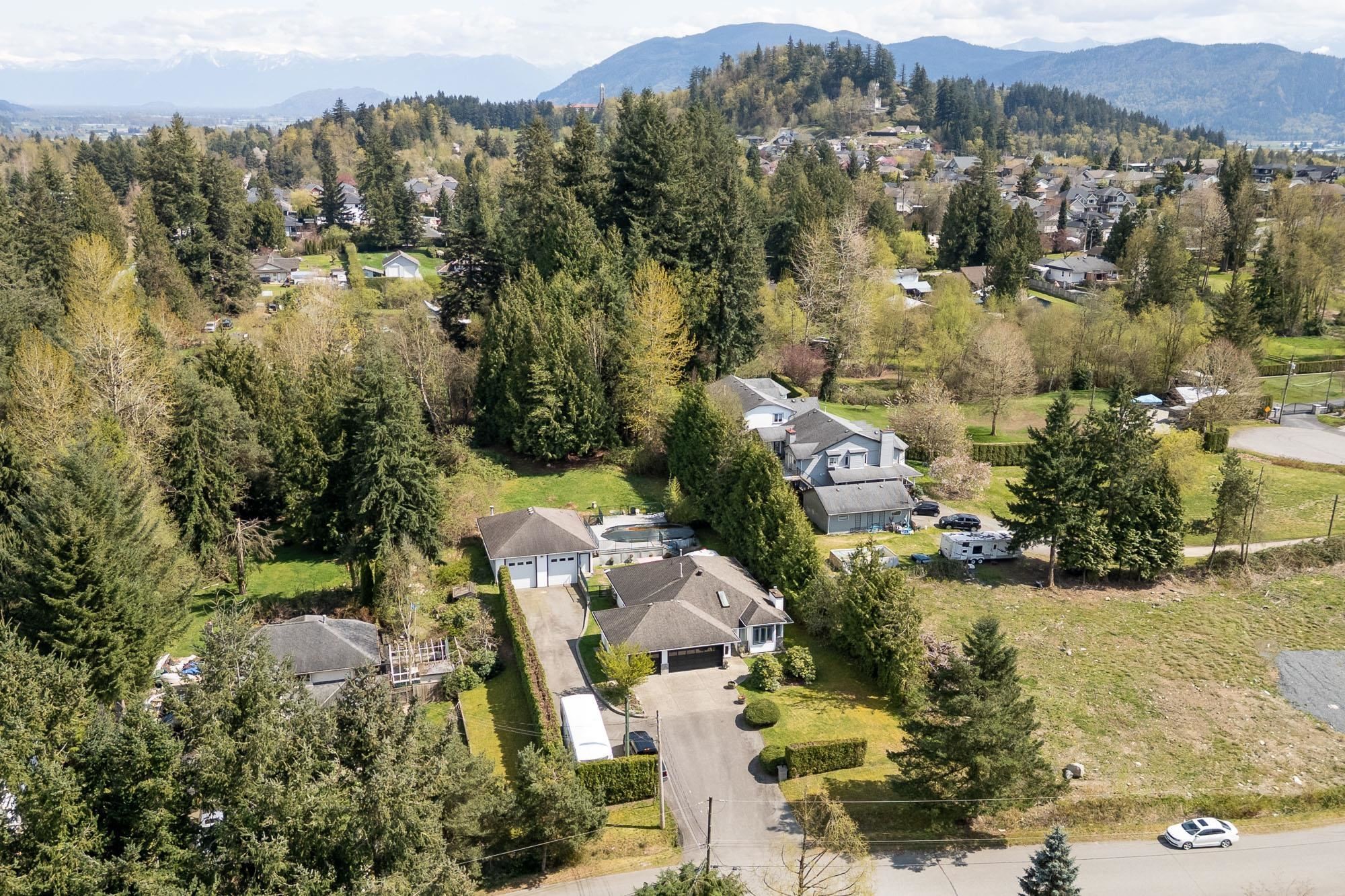 









8572


Bannister

Drive,
Mission,




BC
V2V 6Y3

