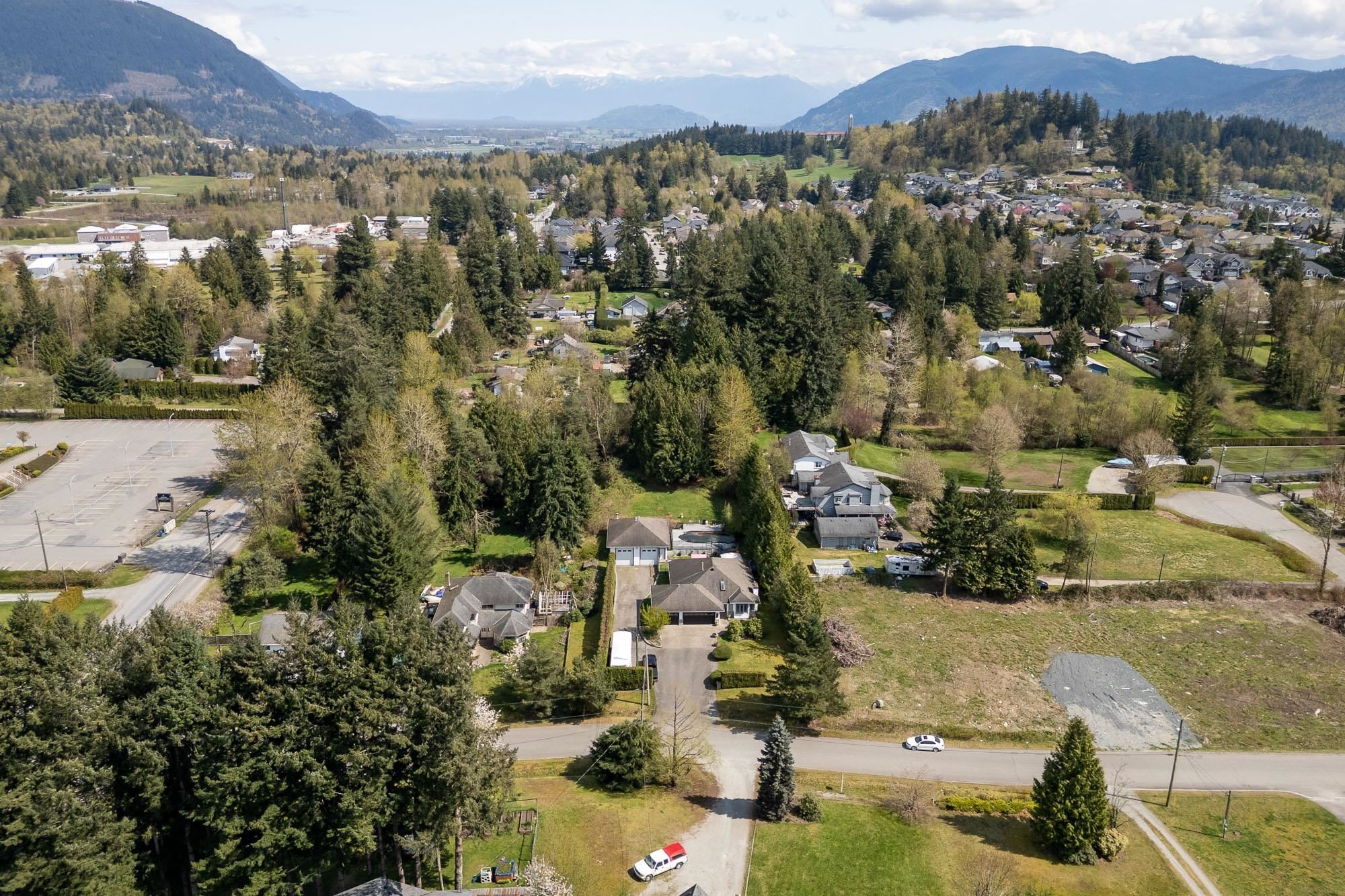 









8572


Bannister

Drive,
Mission,




BC
V2V 6Y3

