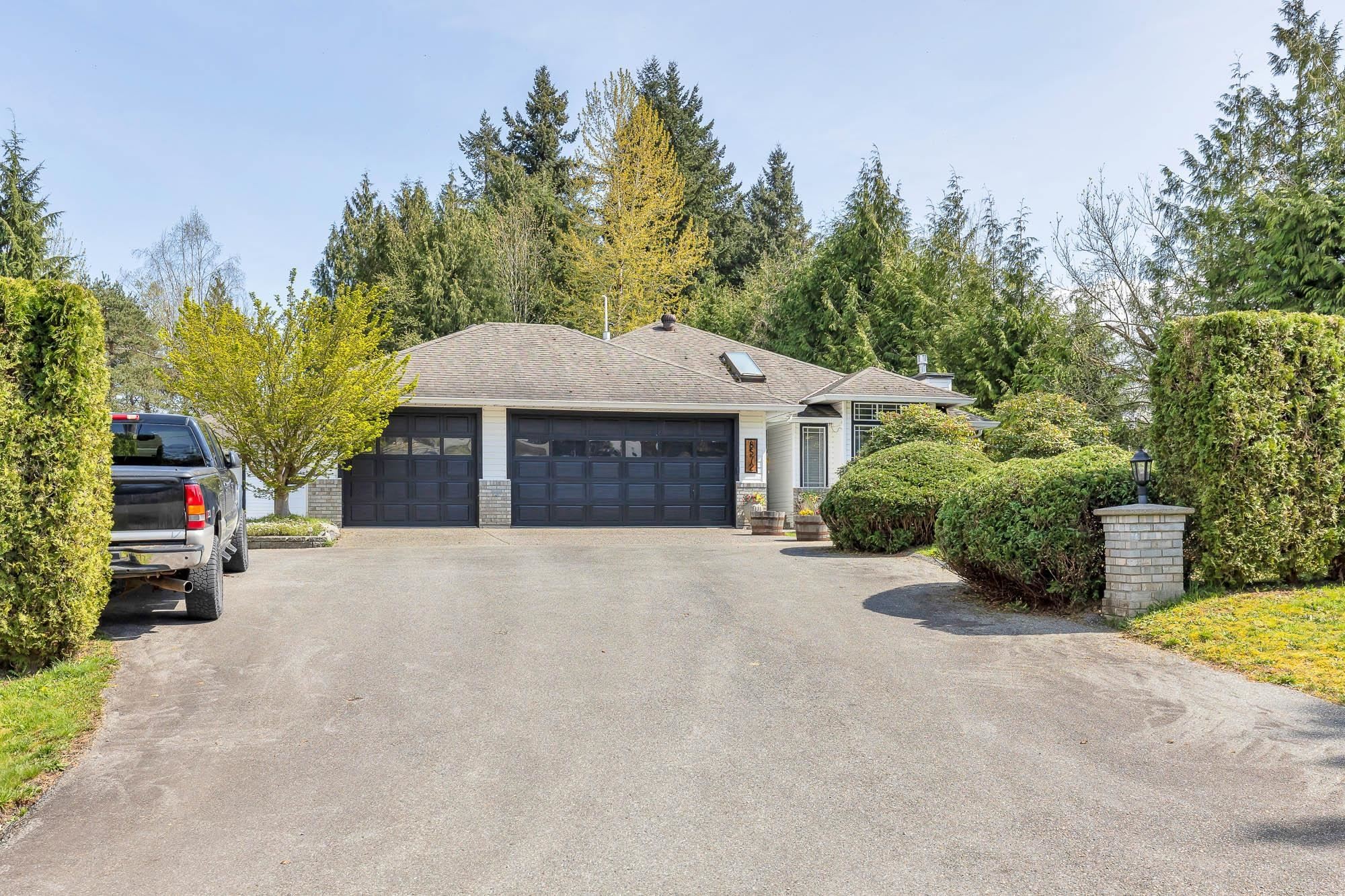 









8572


Bannister

Drive,
Mission,




BC
V2V 6Y3

