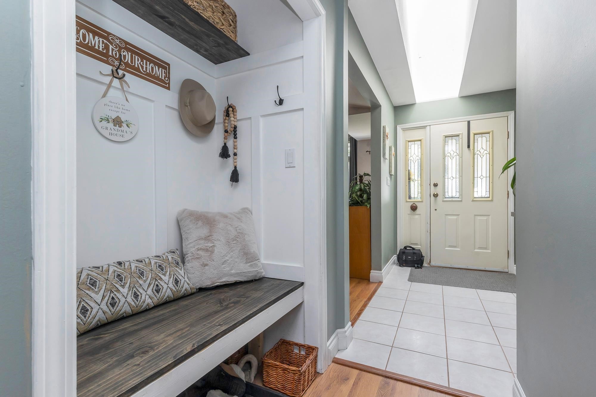 









8572


Bannister

Drive,
Mission,




BC
V2V 6Y3

