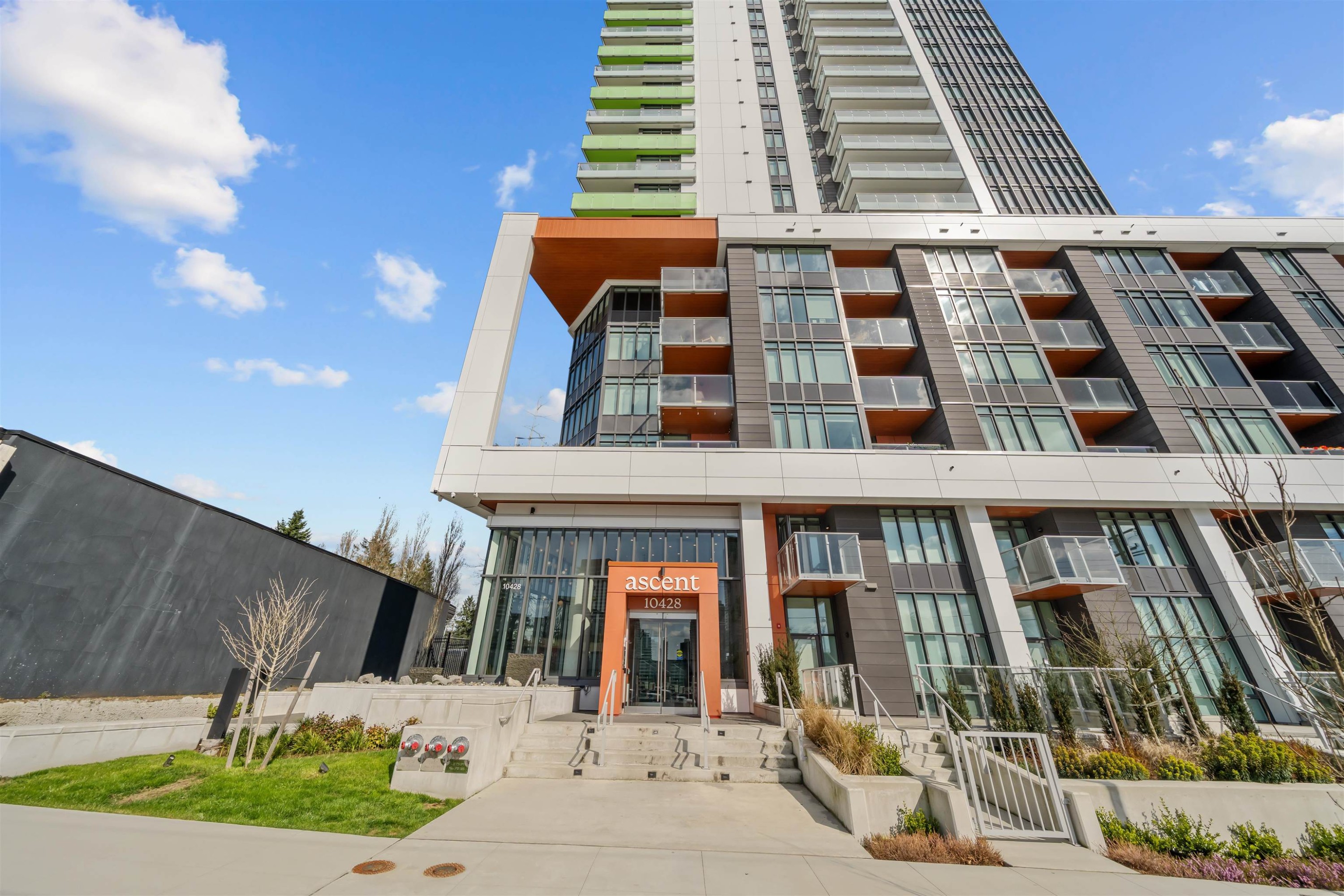 









10428


Whalley

Boulevard, 2502,
Surrey,




BC
V3T 1W6

