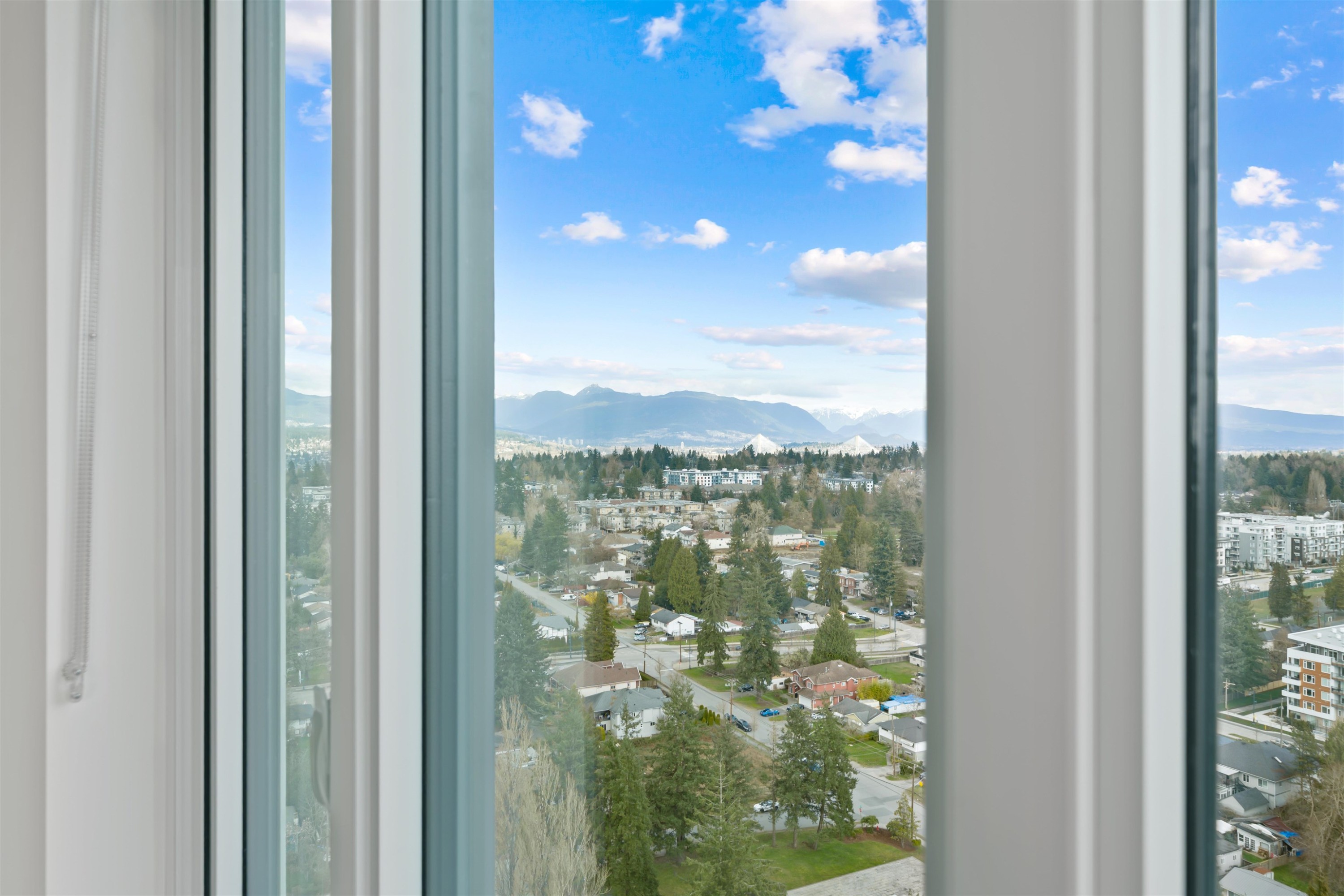 









10428


Whalley

Boulevard, 2502,
Surrey,




BC
V3T 1W6


